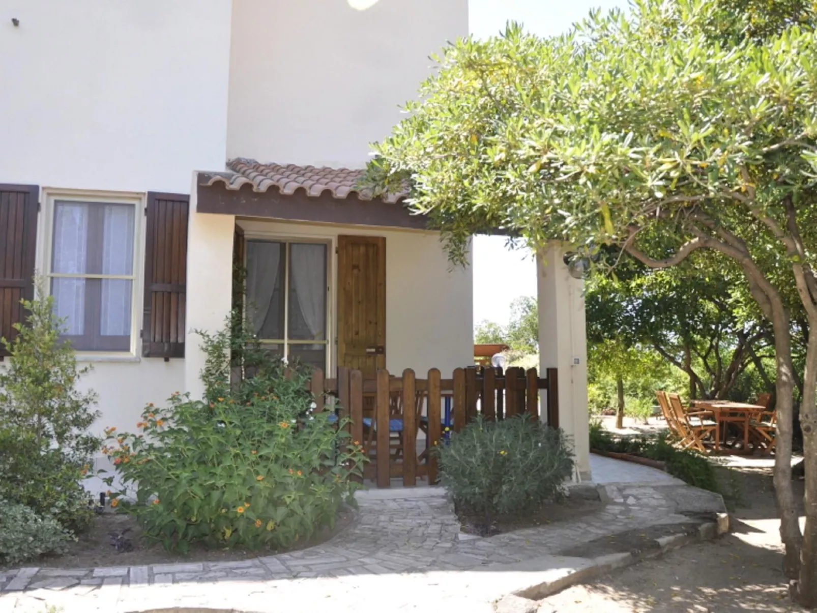 Lubagnu Vacanze- Drei-Zimmer-Wohnung A-Draußen