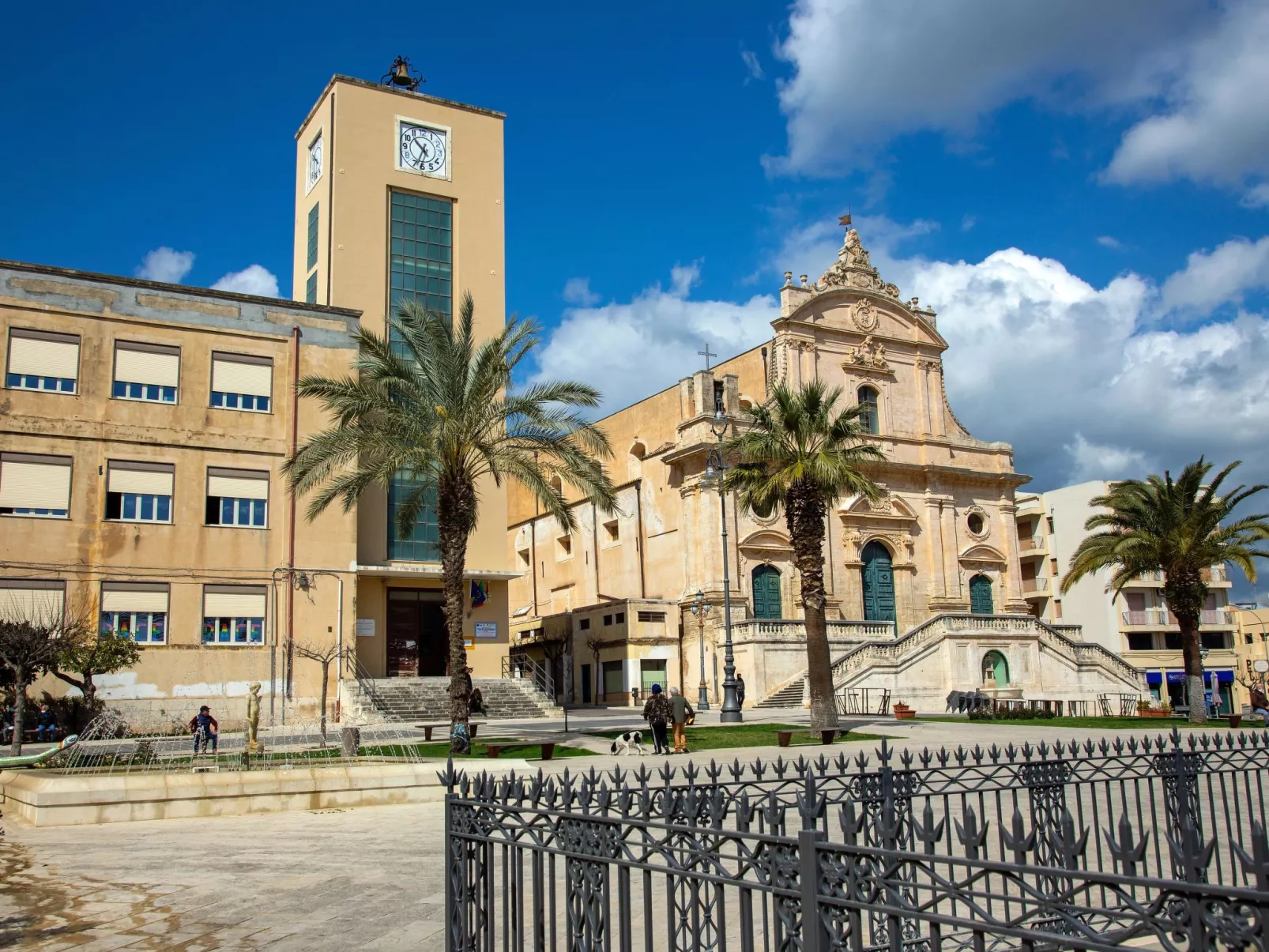 Edoné, Wohnung mit Blick auf einen Sandstrand-Environnement