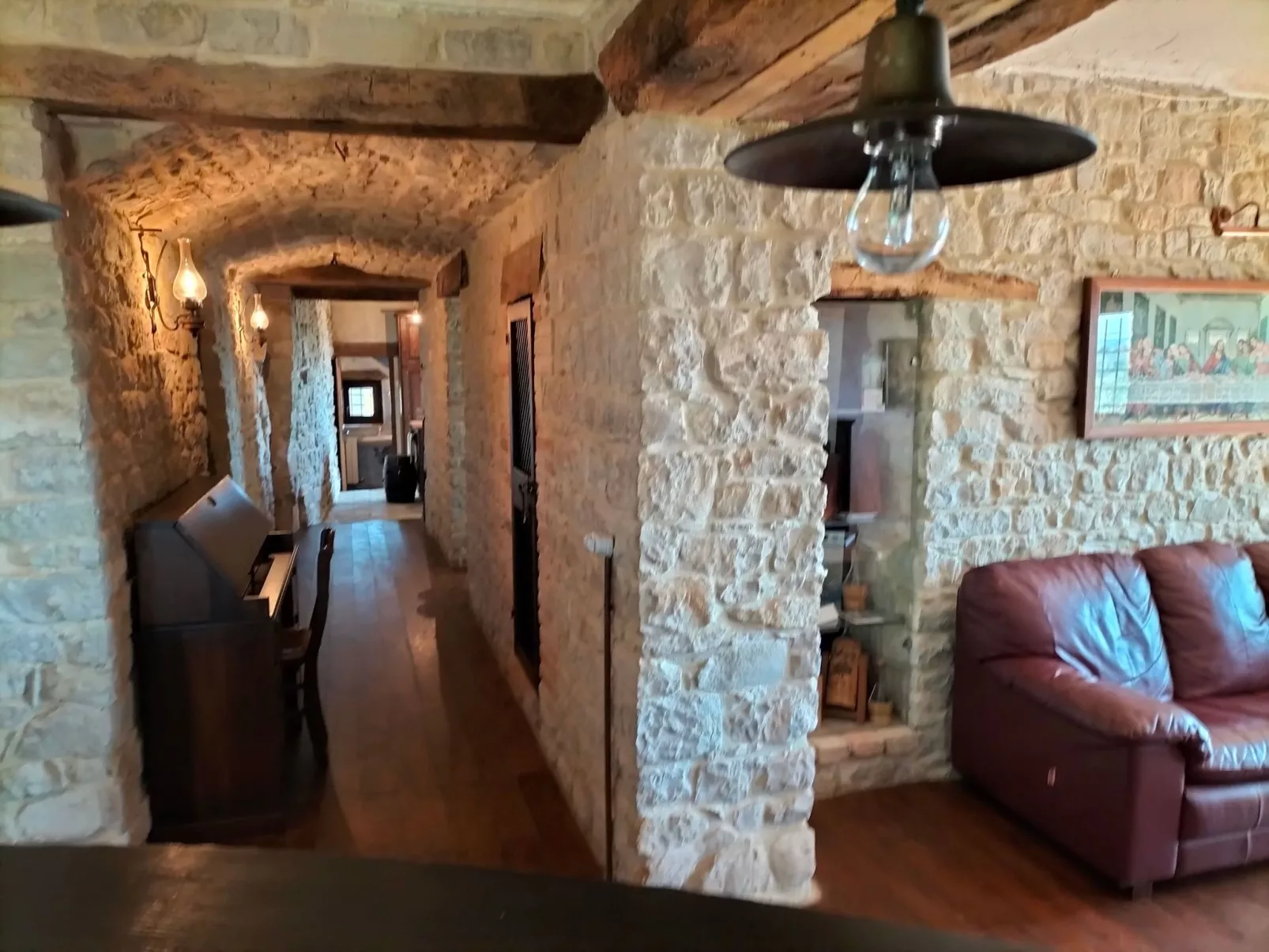 Große Wohnung mit Blick von den Bergen bis zum Meer-Inside