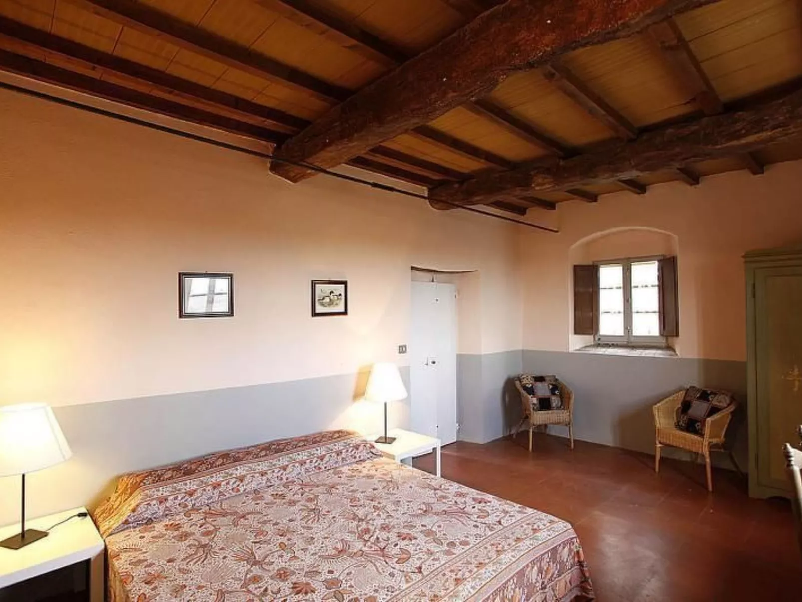 Freistehendes Bauernhaus-Inside