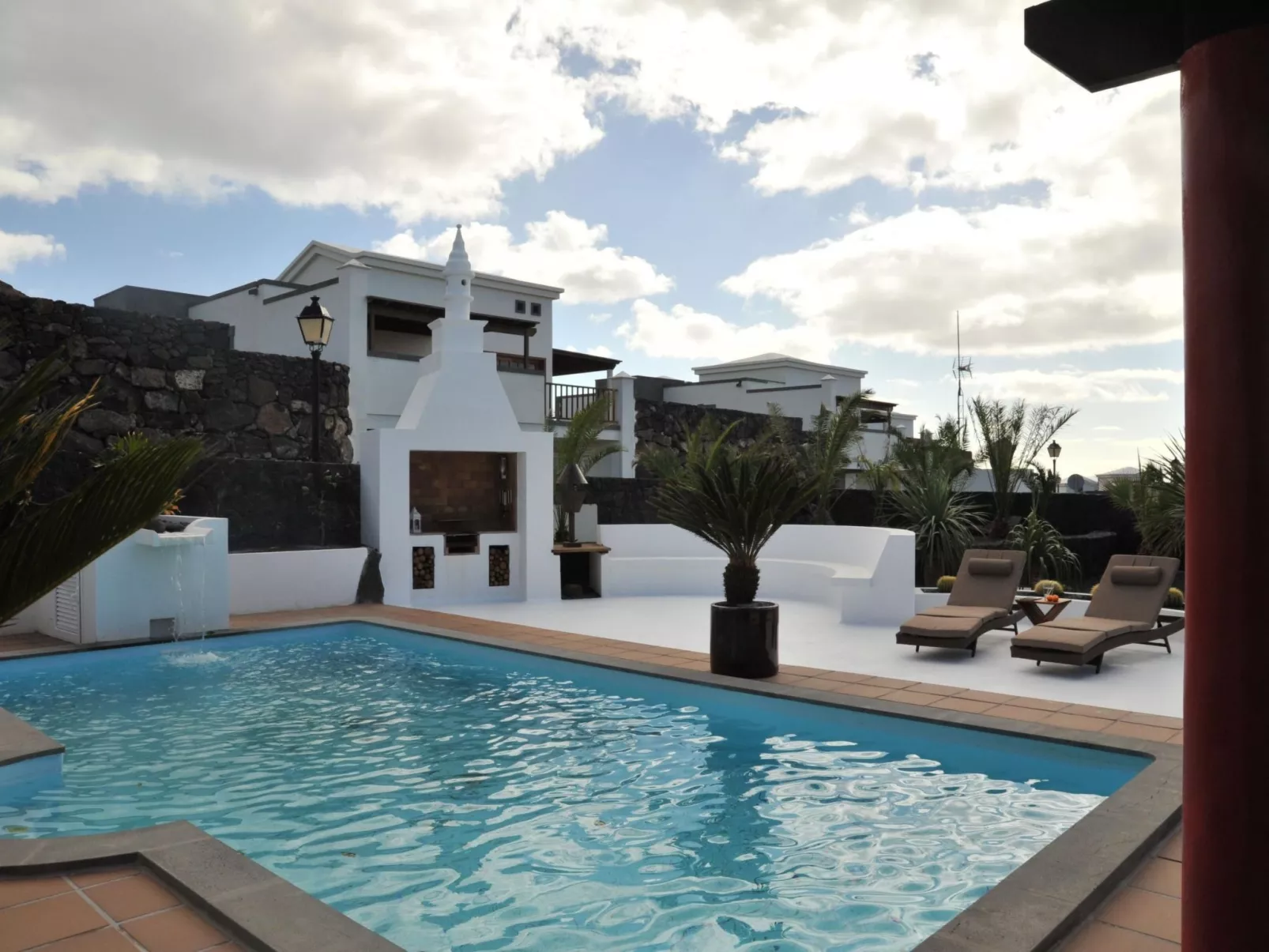 Villa Calero' Haus mit Schwimmbad privada-Draußen