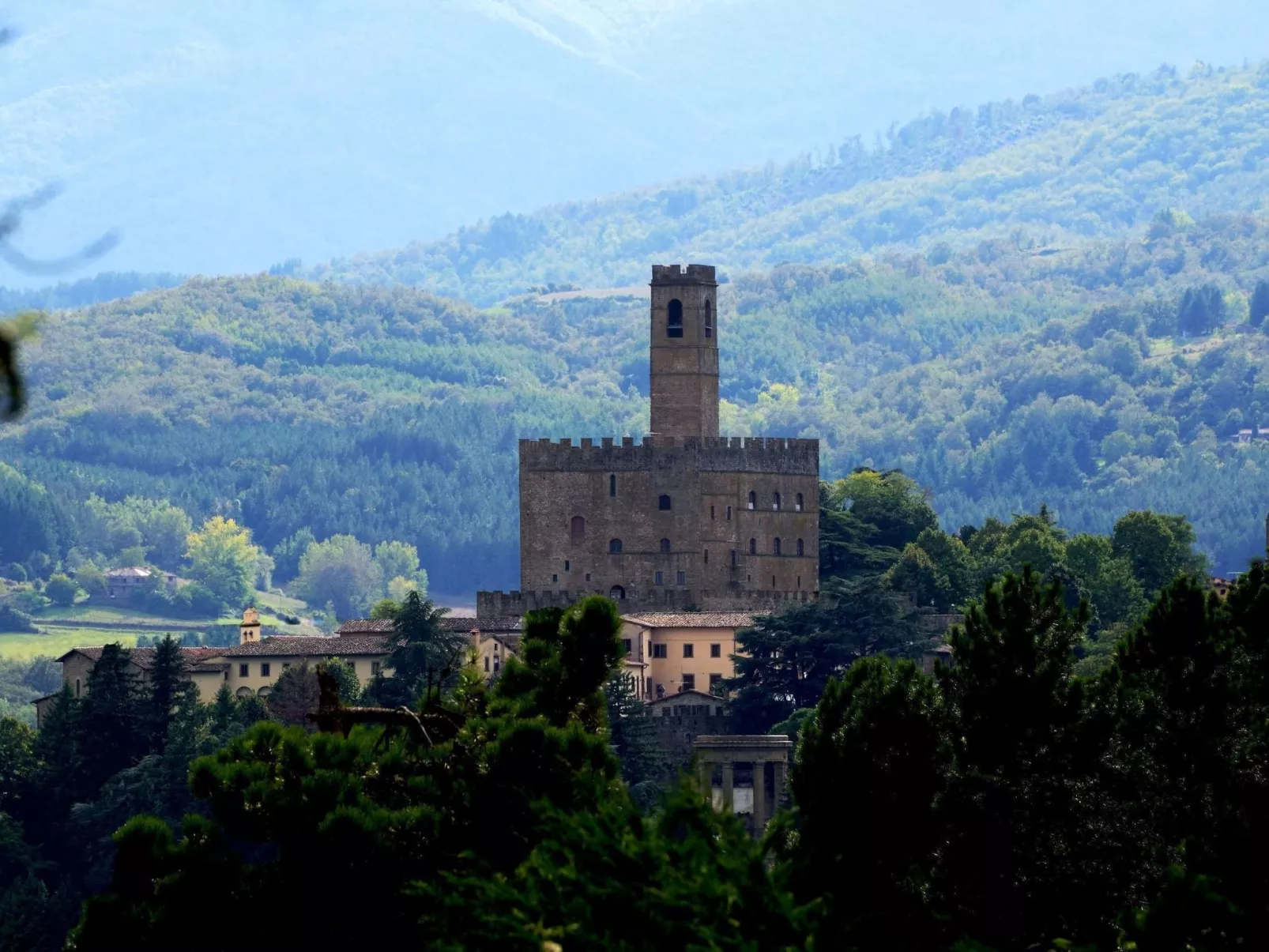 Landvilla mit Pool und Garten – die perfekte Kulisse für Feierlichkeiten oder V-Image-tags.info