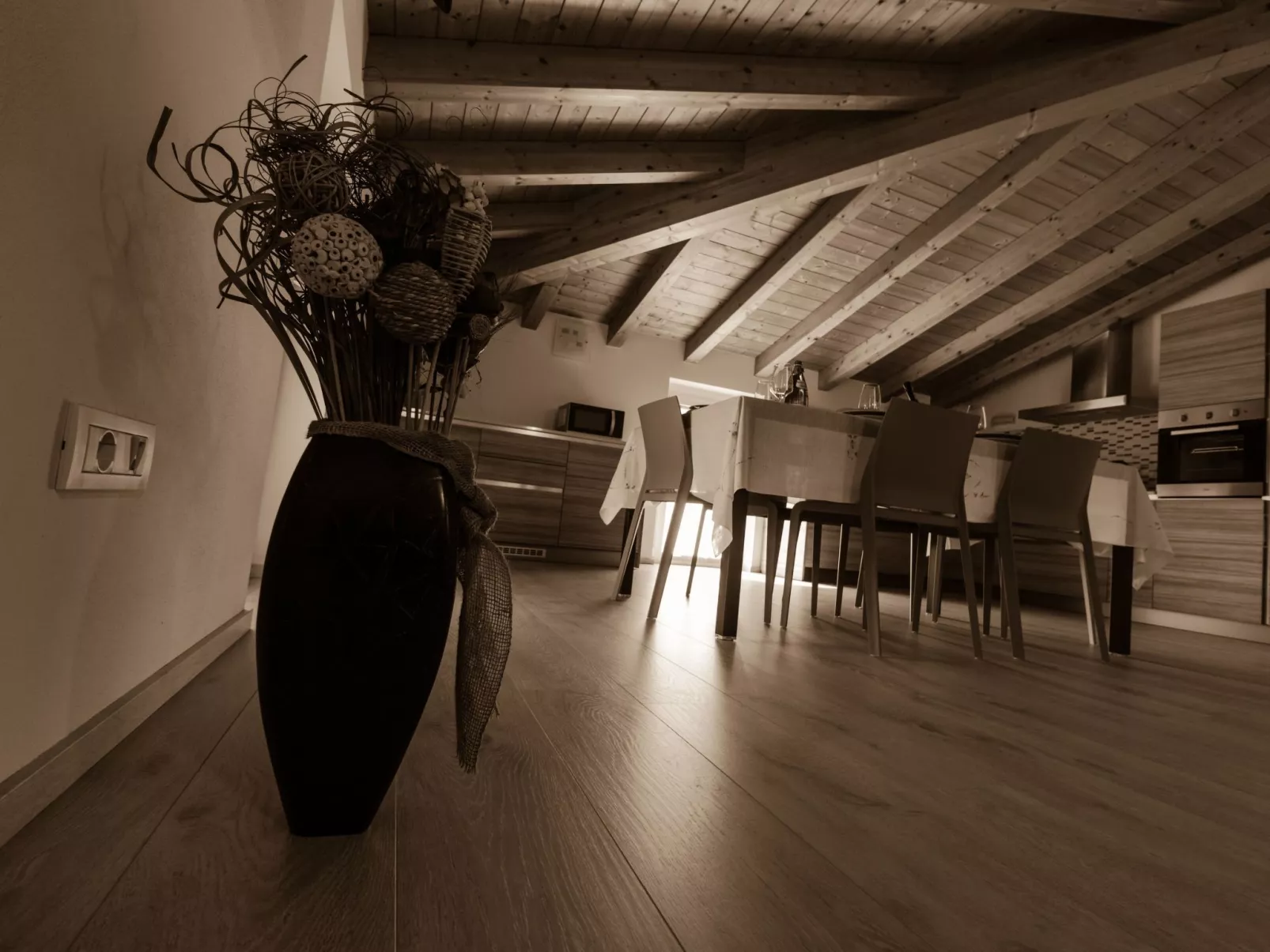 'Villa Perla del Lago-Drinnen