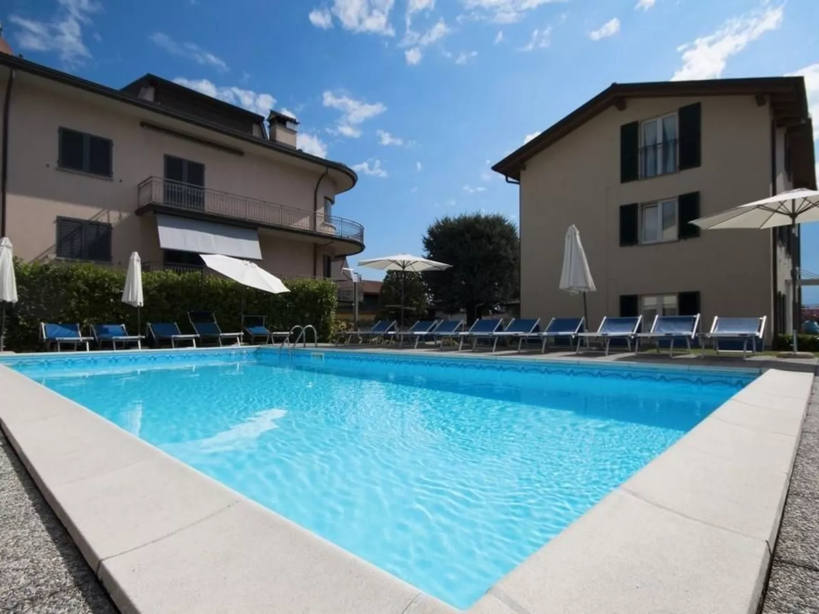 Wohnung in Domaso mit privatem Parkplatz-Outside