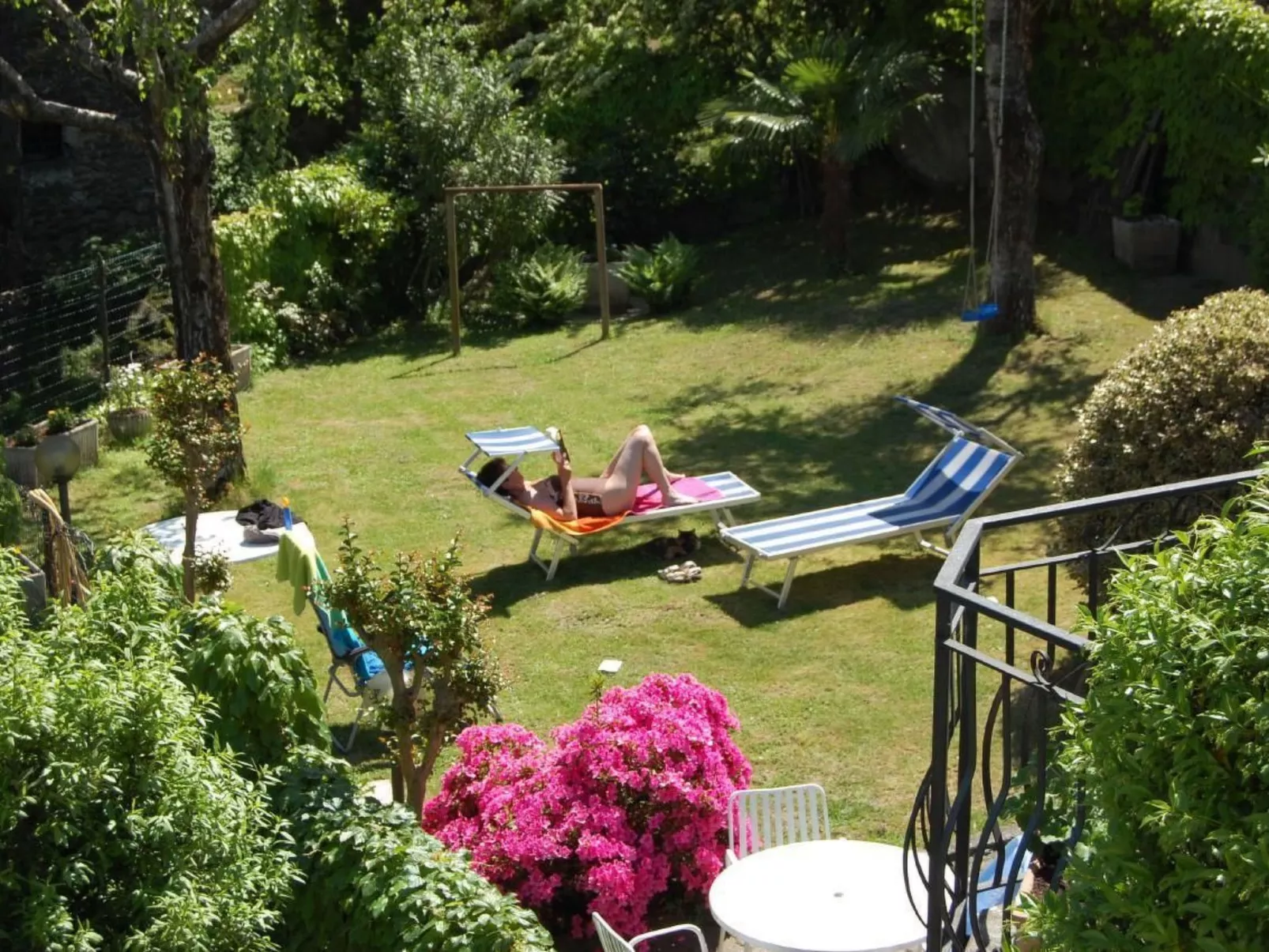 Wohnung Annetta mit Sicht auf See und Berge 75 m²-Draußen