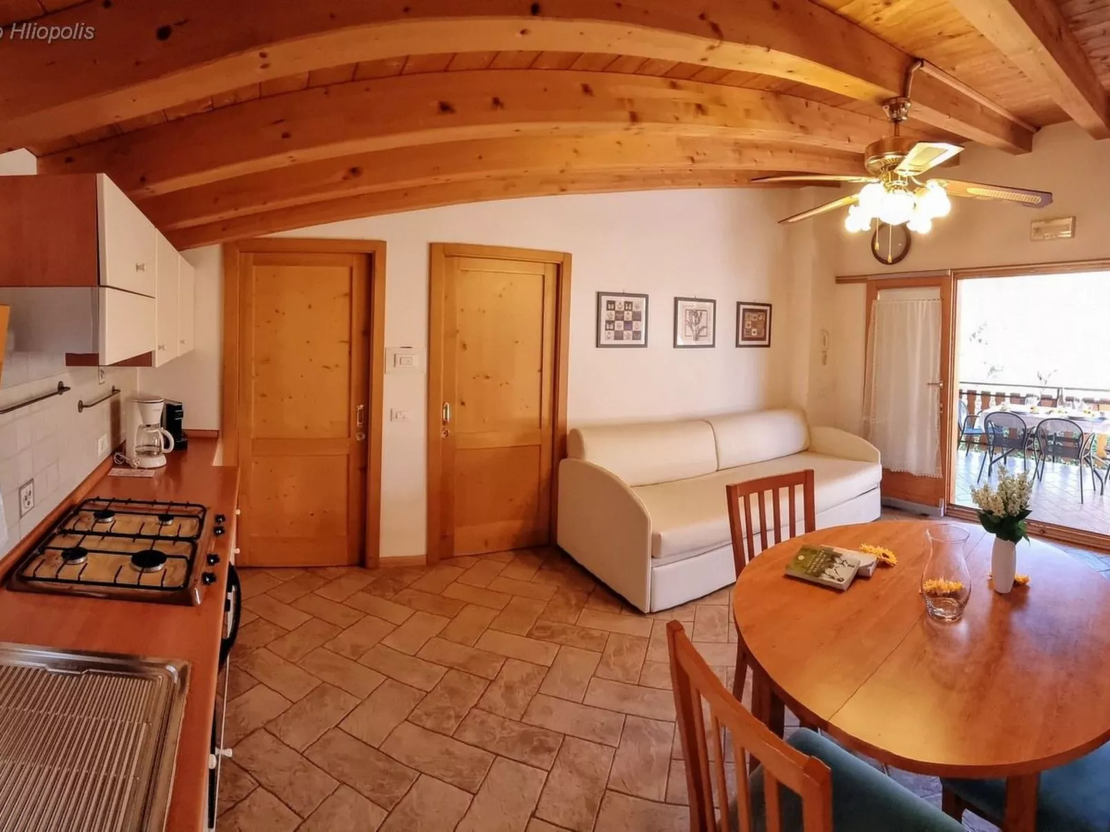 Cottage mit Terrasse-Dedans