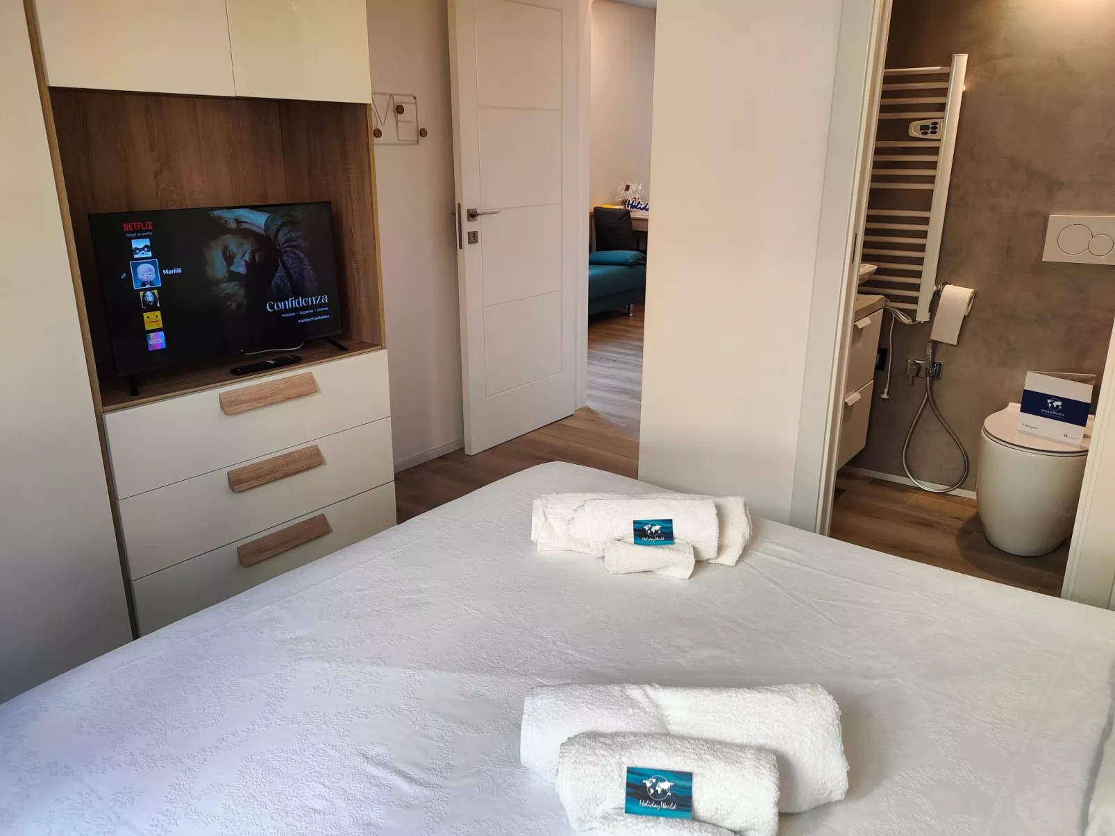 Vaze's Heart by Holiday World-Inside