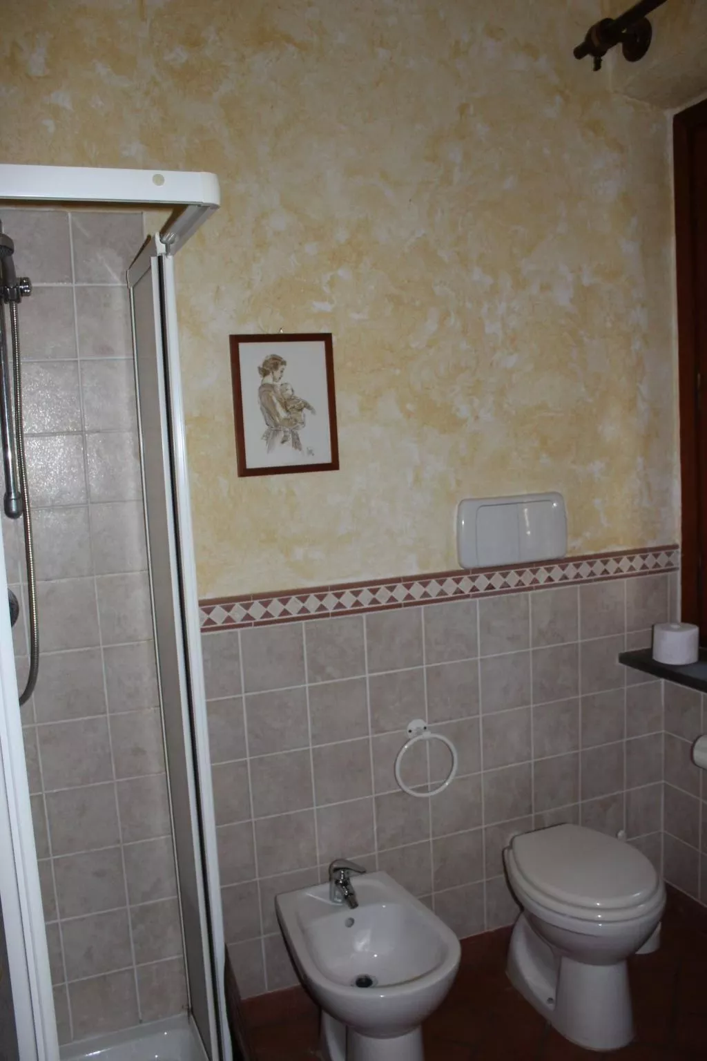 Tolles Ferienhaus in Pian Di Scò mit Privatem Pool und Panoramablick-Drinnen