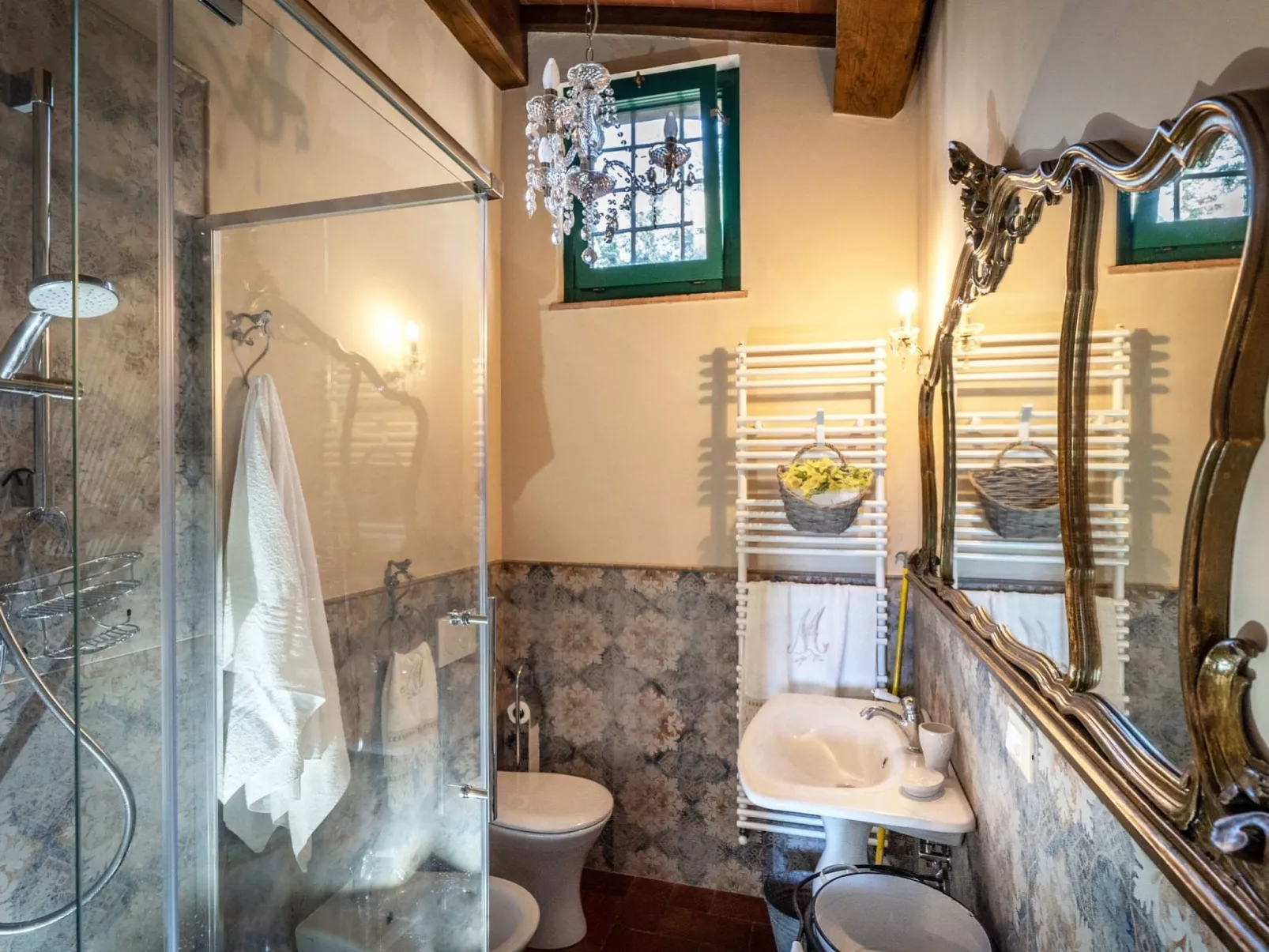 Mit Privatparkplatz - Dedans