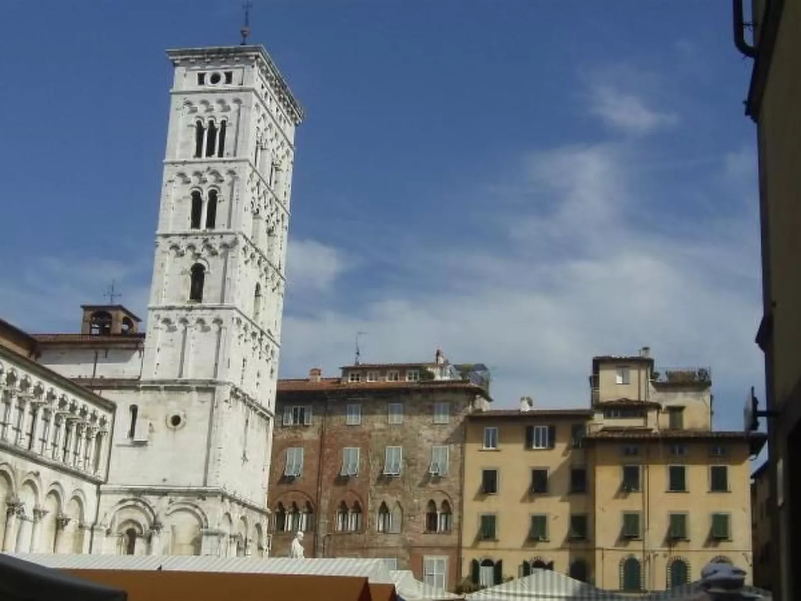 Mobilheim auf einem Campingplatz in der Nähe des Meeres, Pisa,-Draußen