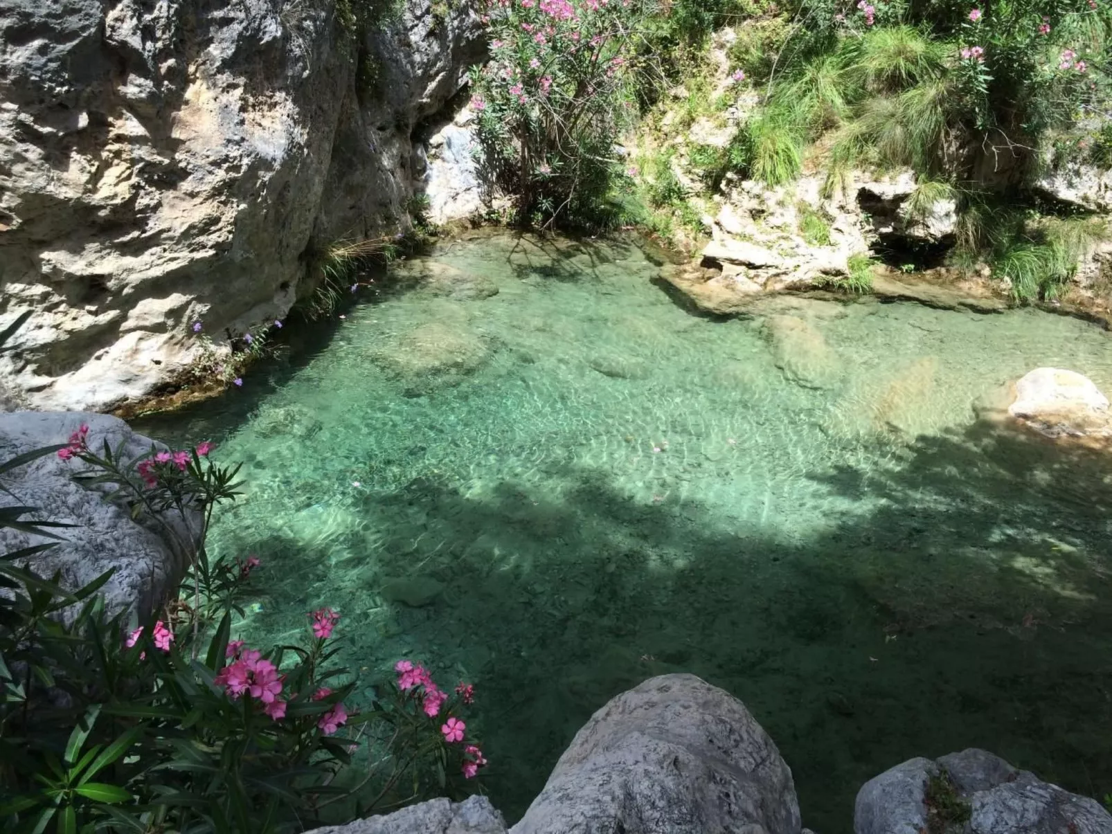 Gemütliches Ferienhaus in Tíjola mit Grill, Garten und Terrasse-Dehors