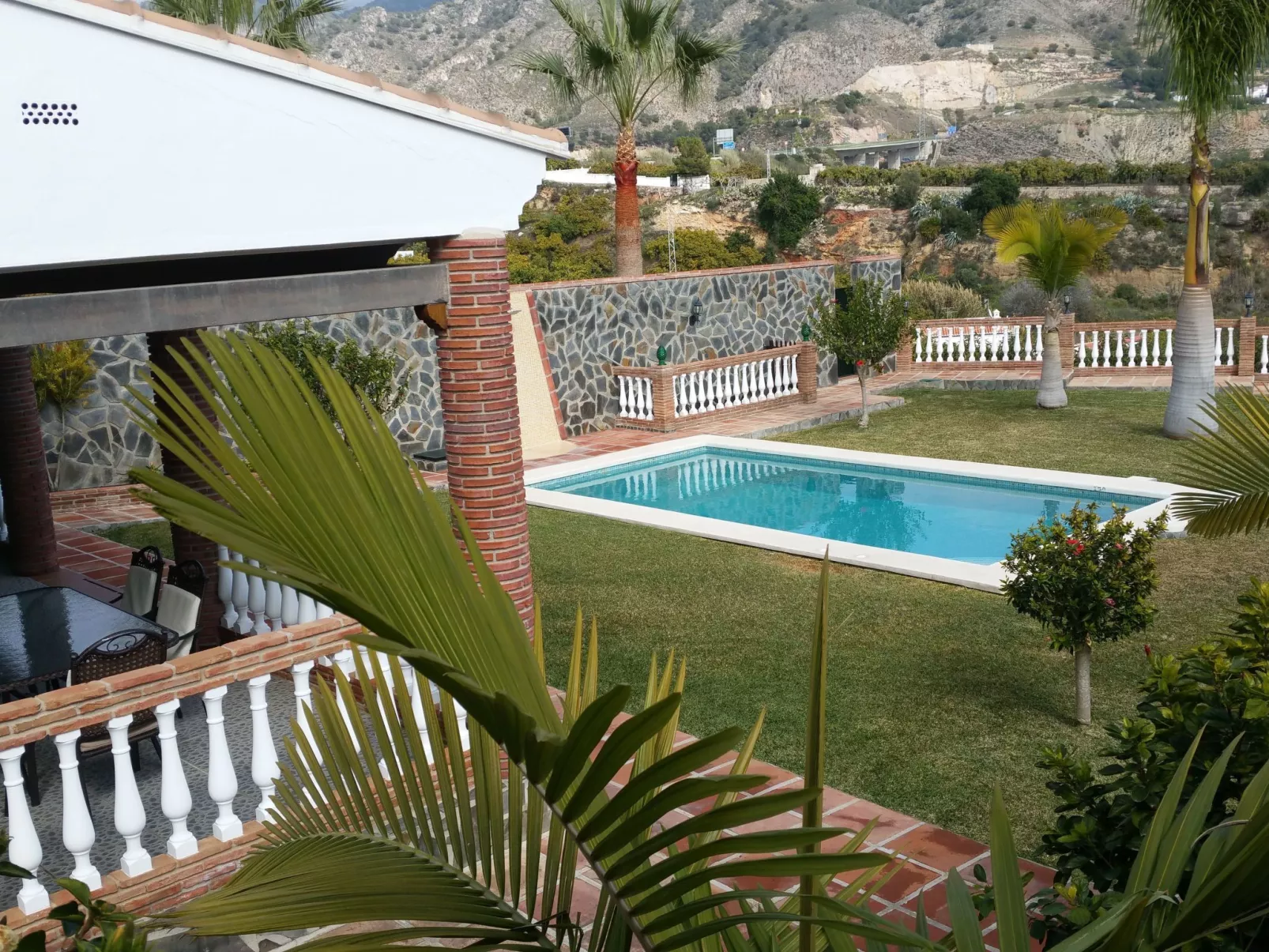 "Villa el Cano" mit Schwimmbad-Dehors