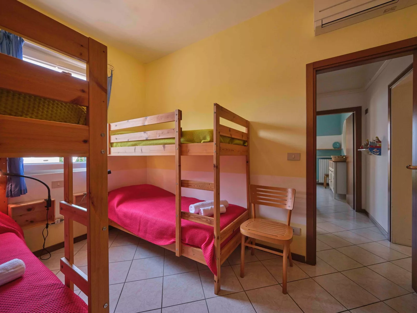 Mit Seeblick und privatem Garten-Inside