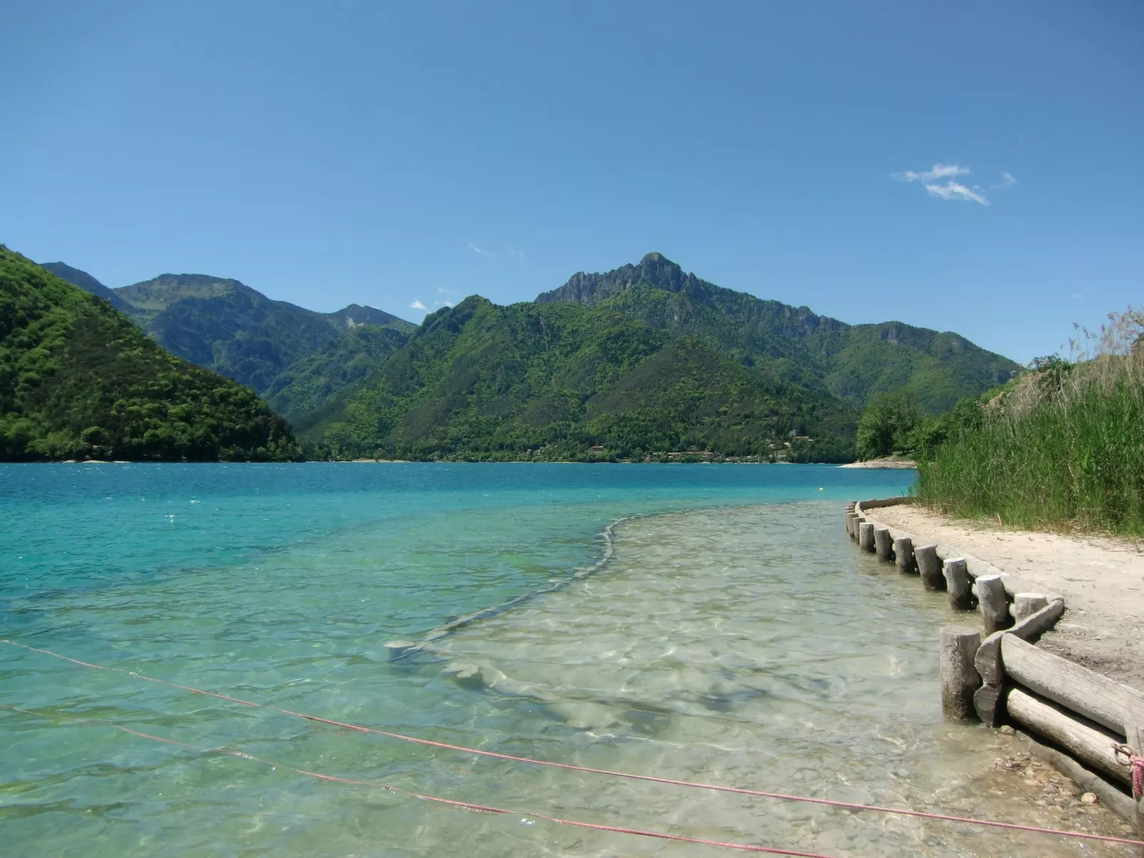 Wohnung im ersten Stock mit schönem Seeblick-Outside