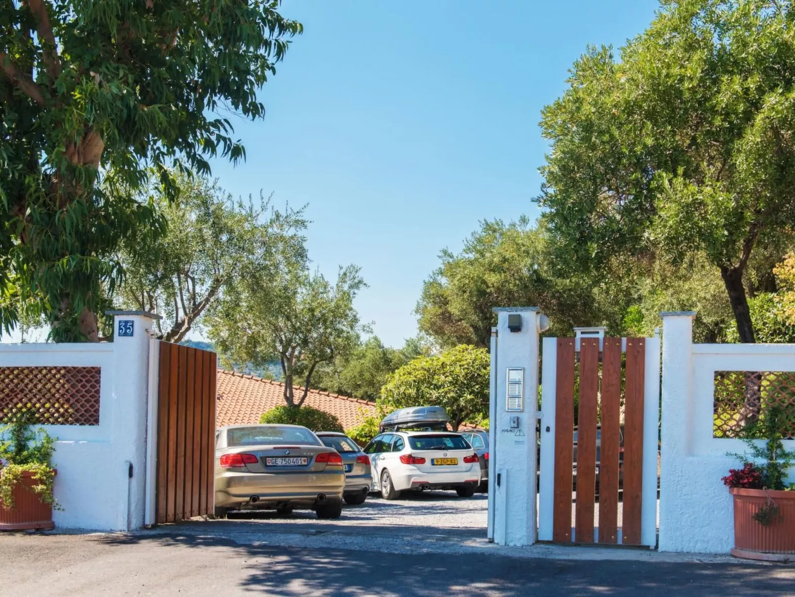 Wohnung mit Parkplatz und Panoramablick-Outside