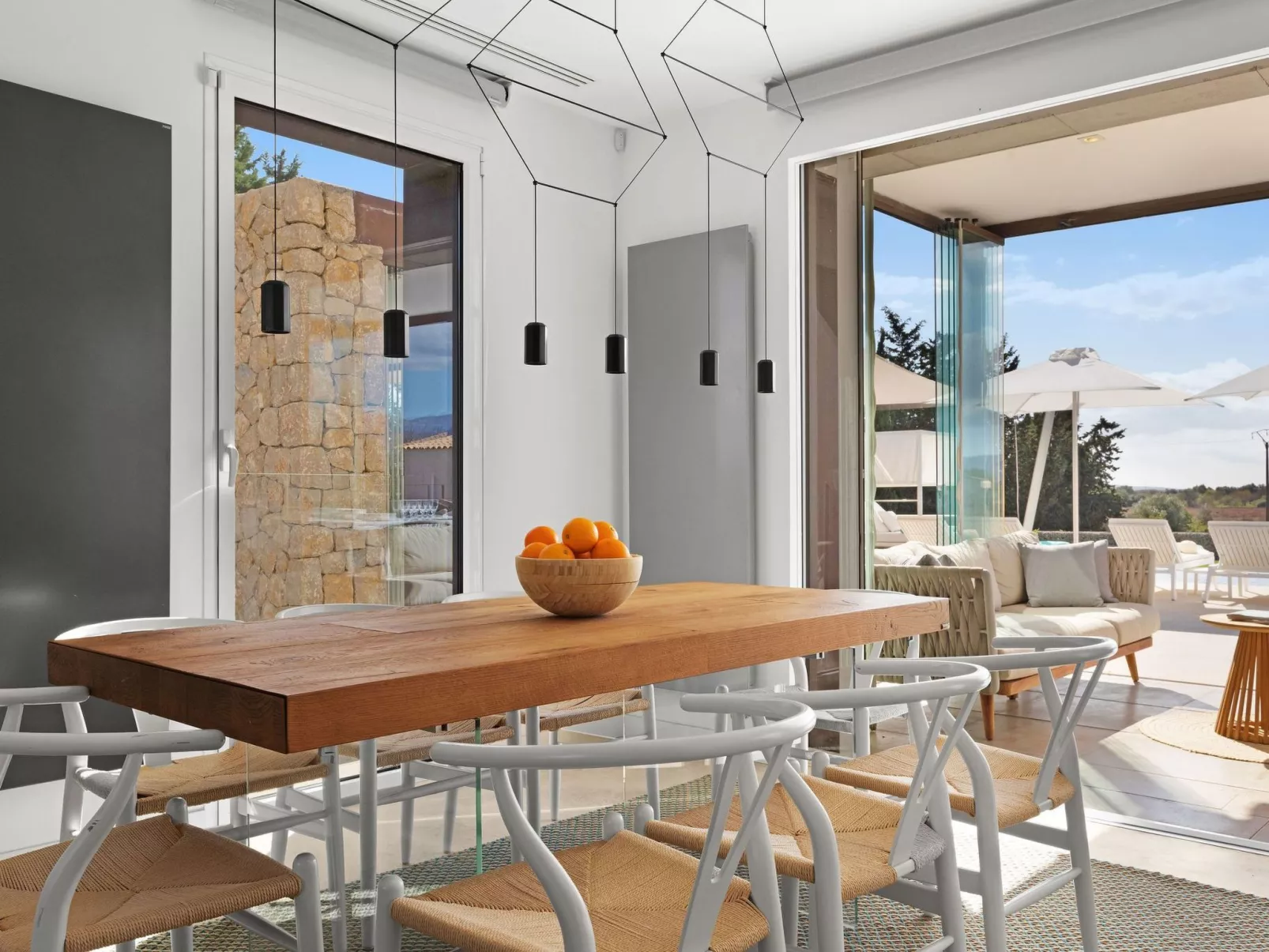 Luxuriöse Villa mit beheiztem Pool für 8 Personen-Draußen