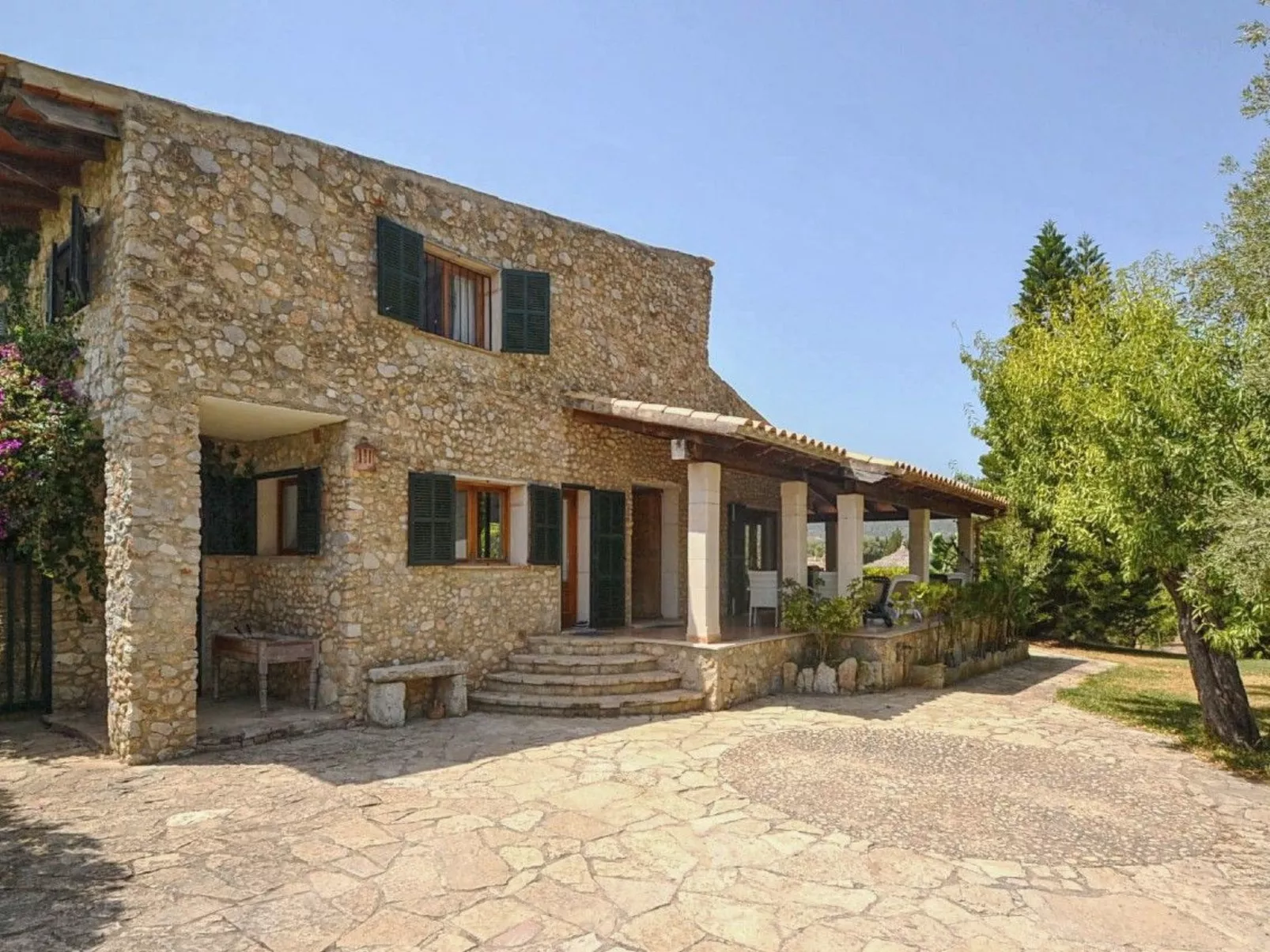 Villa mit Garten, Grill und Terrasse-Image-tags.info