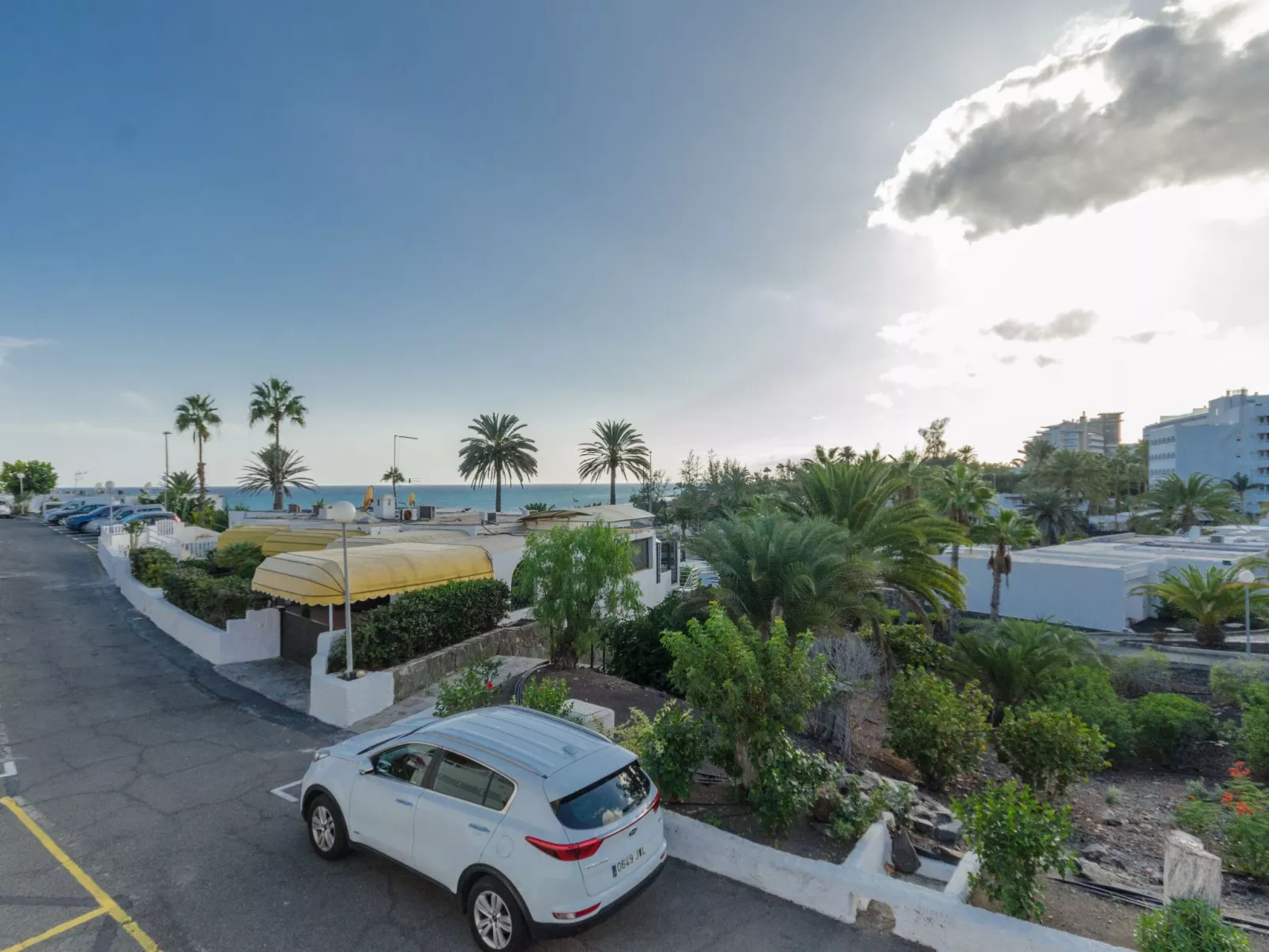 Terrassenwohnung mit zwei Schlafzimmern am Strand-Outside