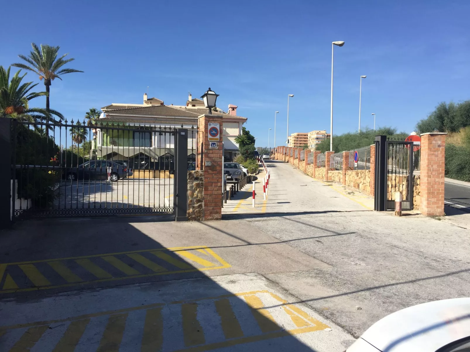 Tolle Ferienwohnung in Las Lagunas De Mijas mit Garten, gemeinschaftlichem Pool-Outside