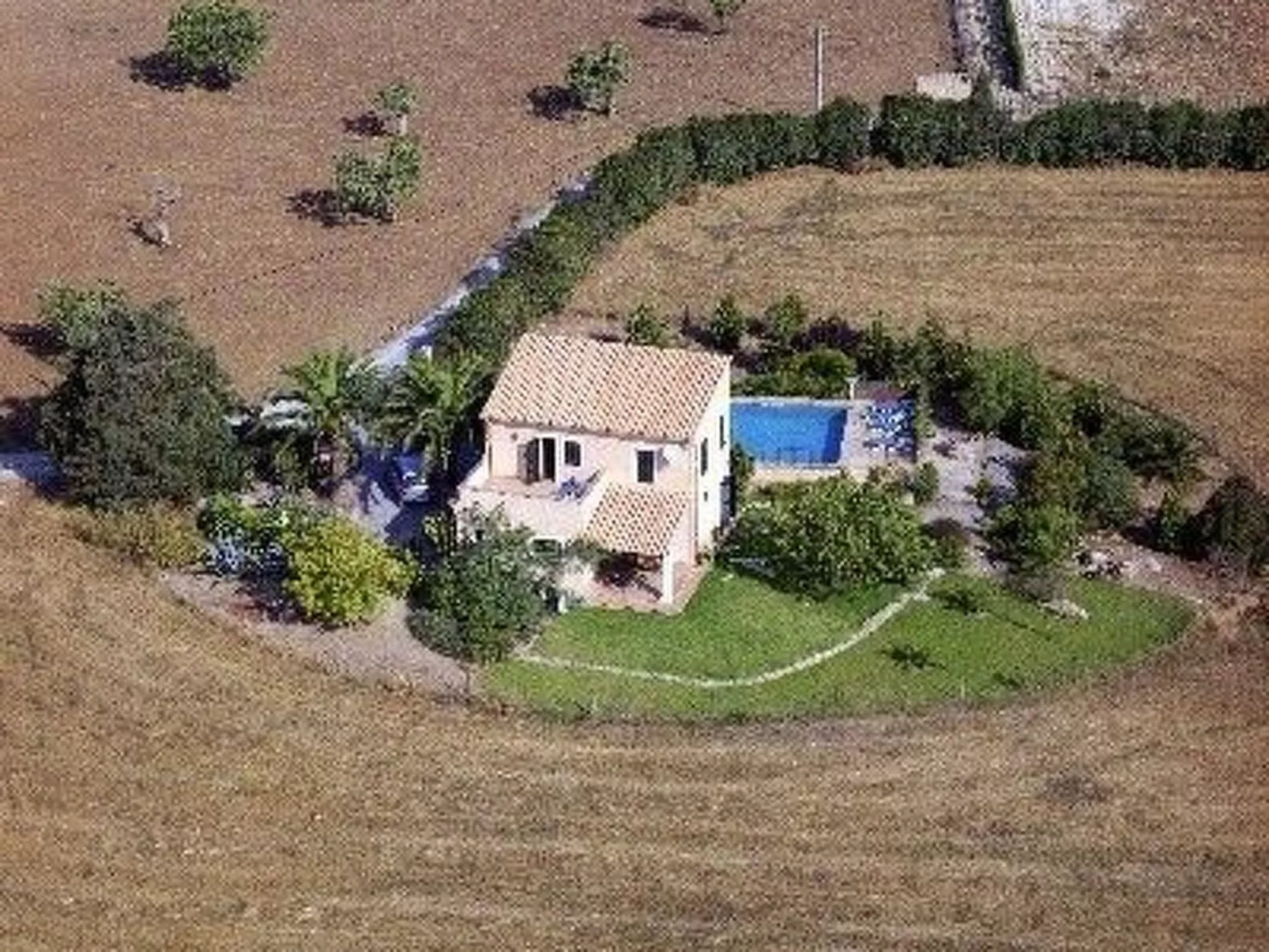 Finca mit Garten, Grill und Terrasse-Outside