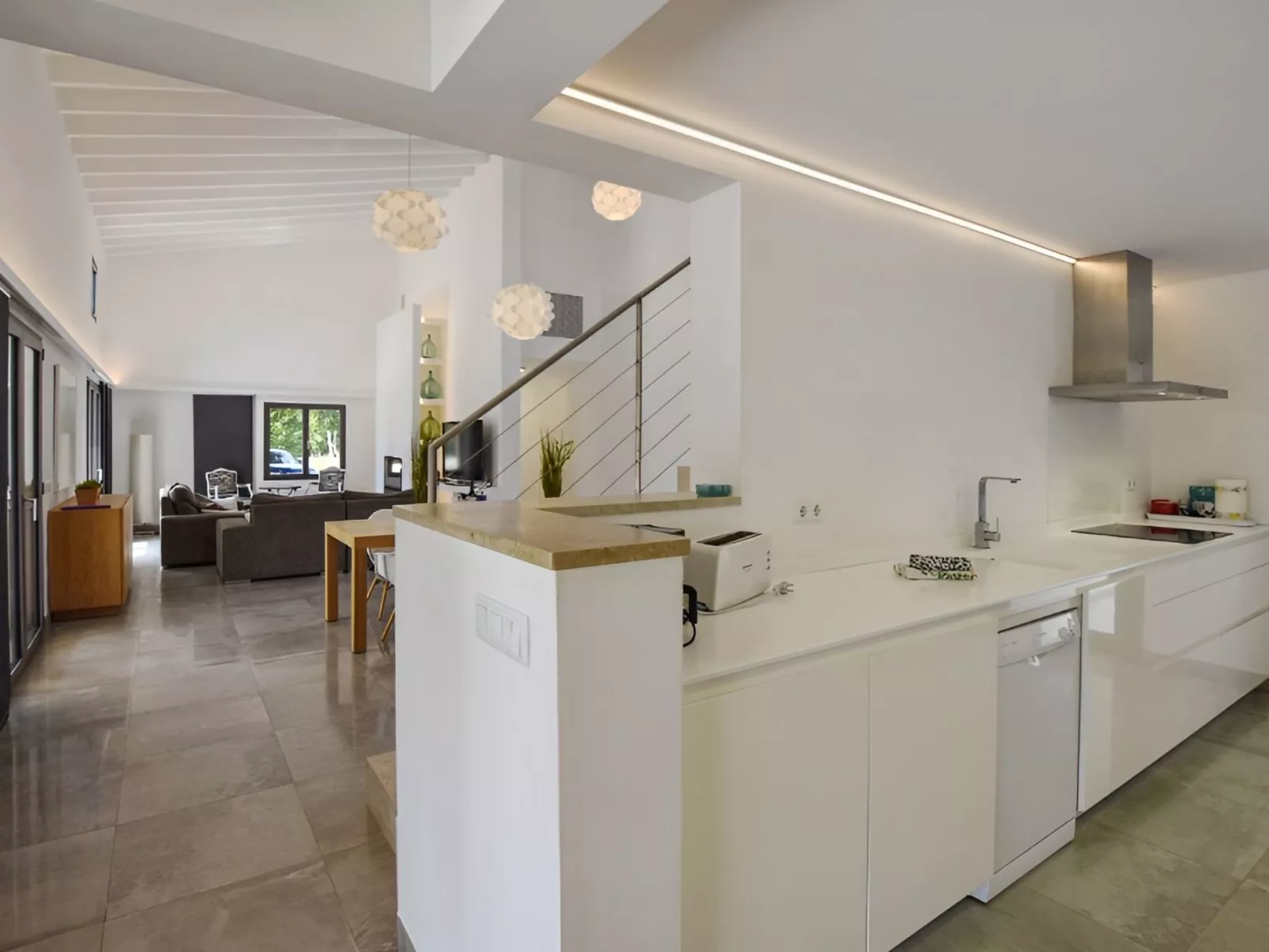 Modernes Haus in Meeresnähe-Image-tags.info