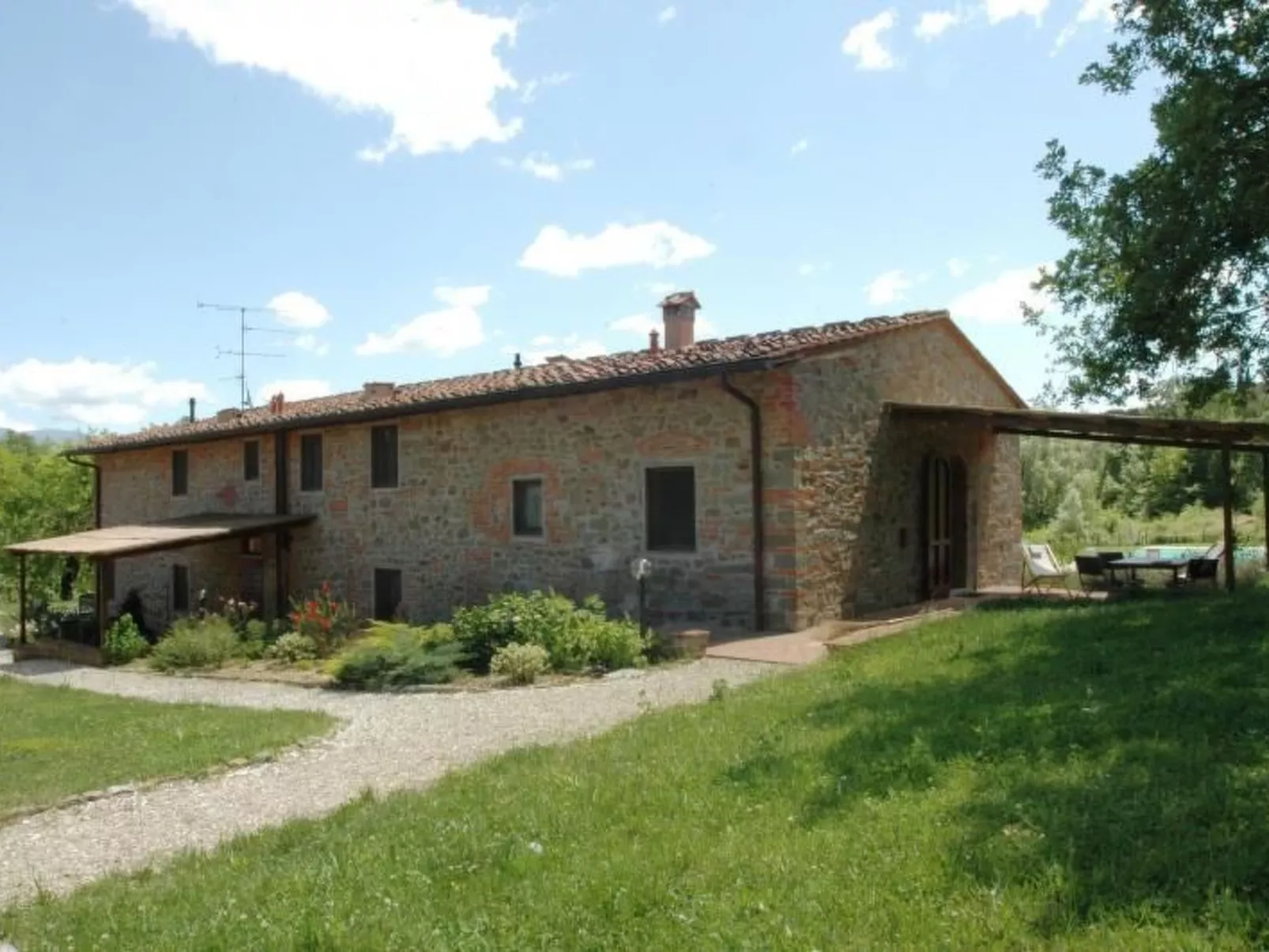 Anwesen "Frantoio" mit Infinity-Pool-Outside