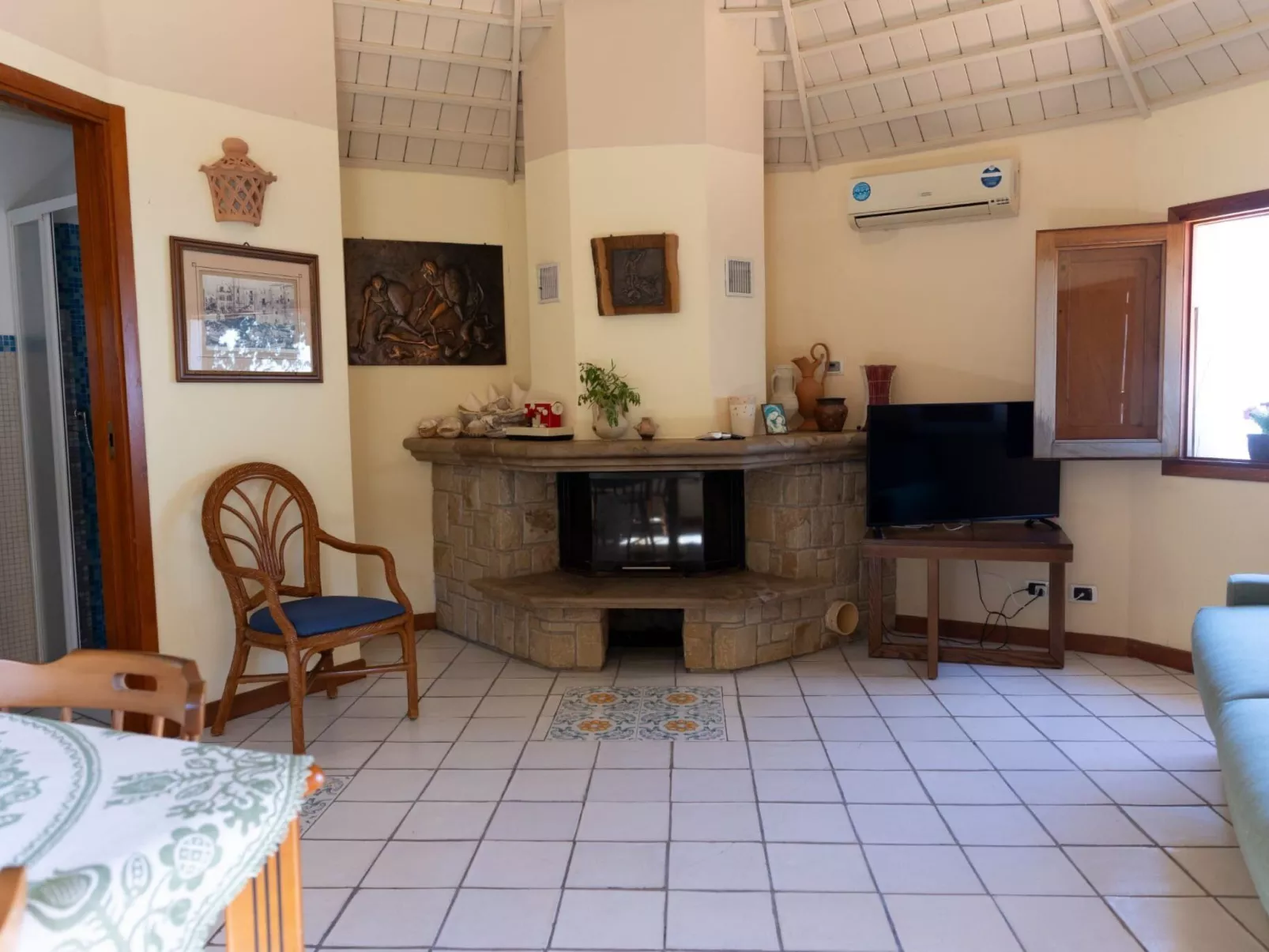 Für 10 Personen in Cefalù, Sizilien (Nordküste von Sizilien)-Inside