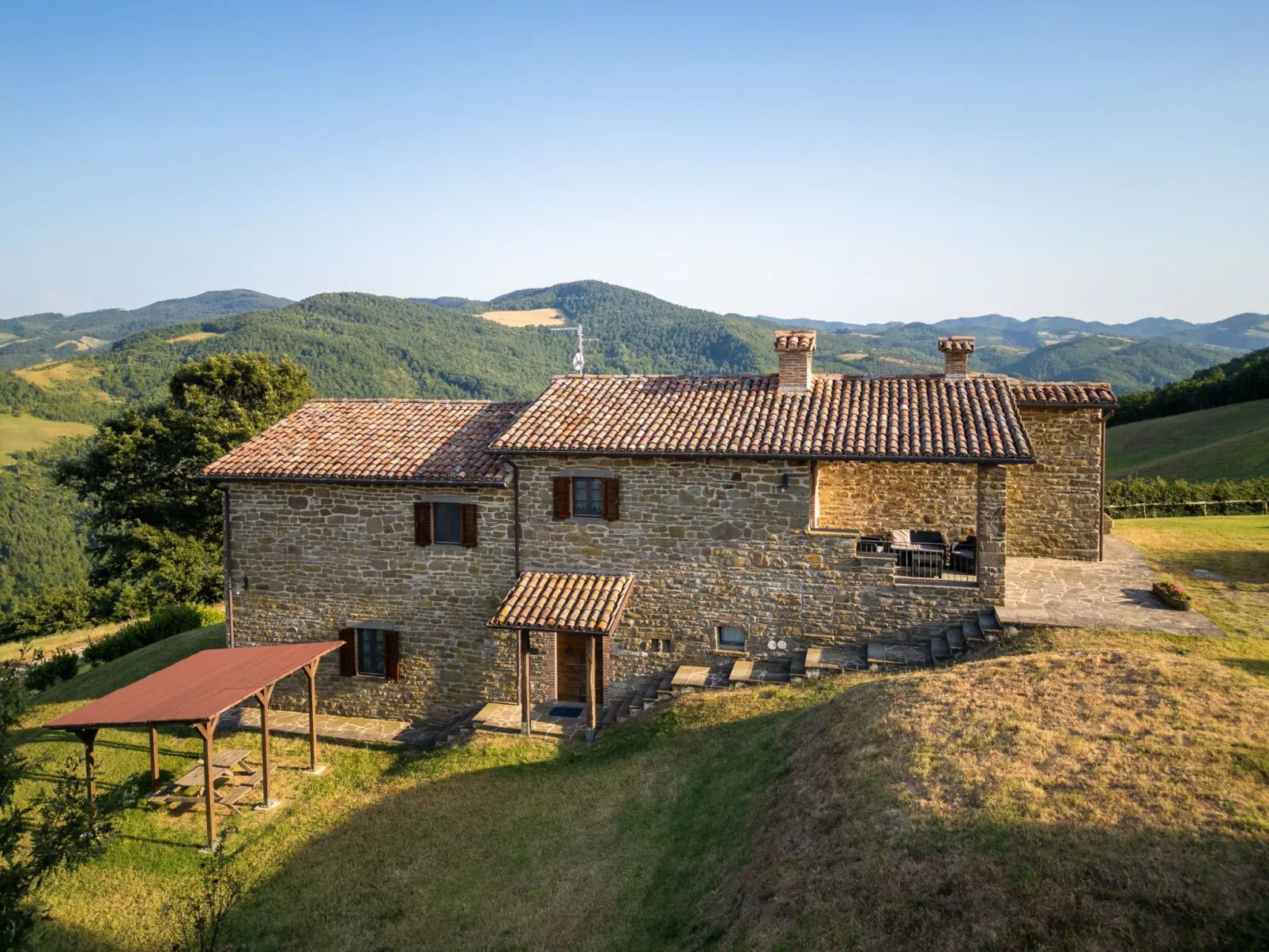 Ca Quattrocchi, Marcheholiday-Draußen