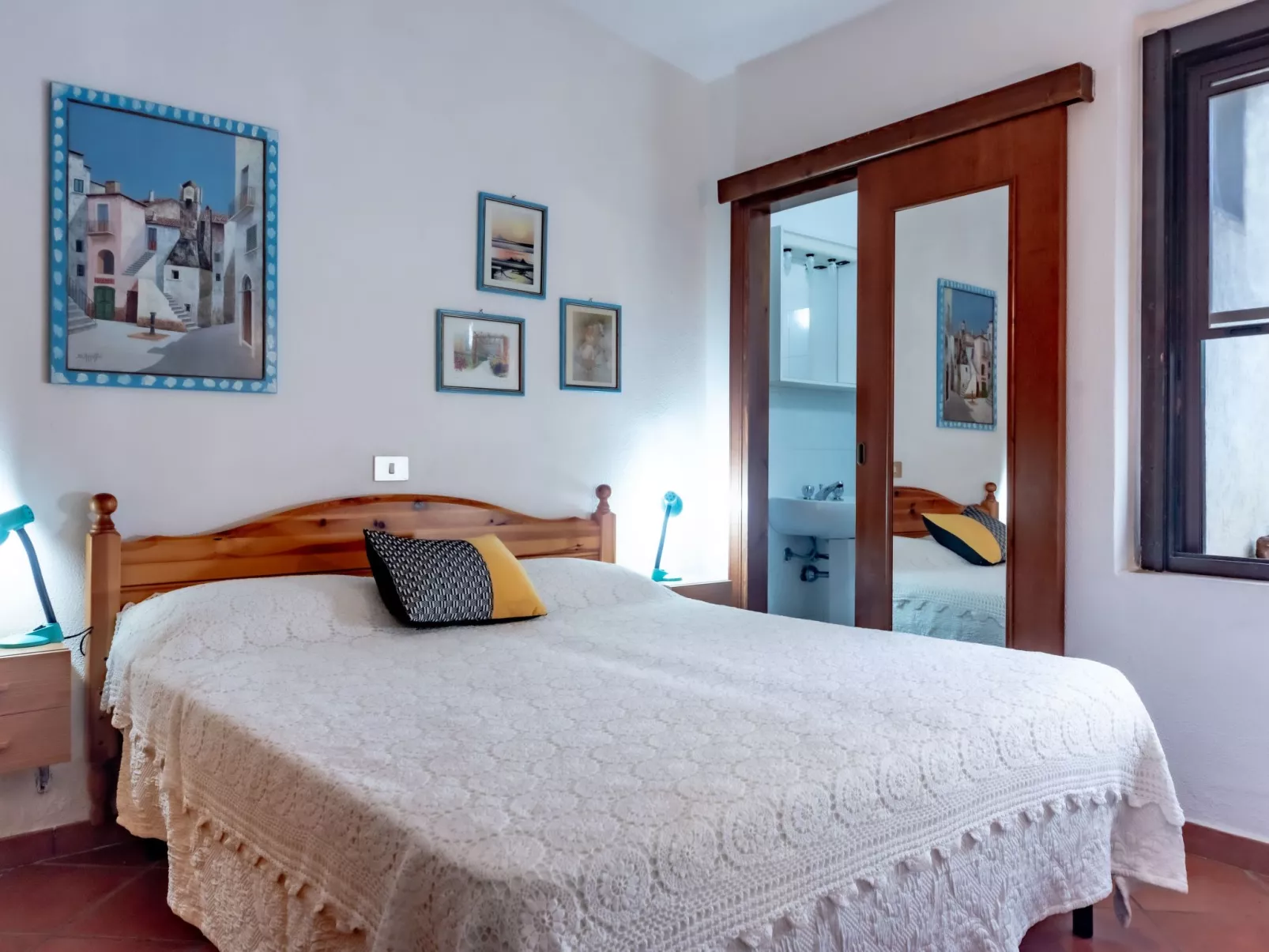 Herrliche freistehende Villa mit Meerblick und nur wenige Gehminuten vom Strand-Drinnen