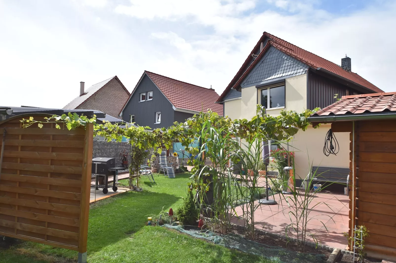 Veckenstedt-Gardens in summer