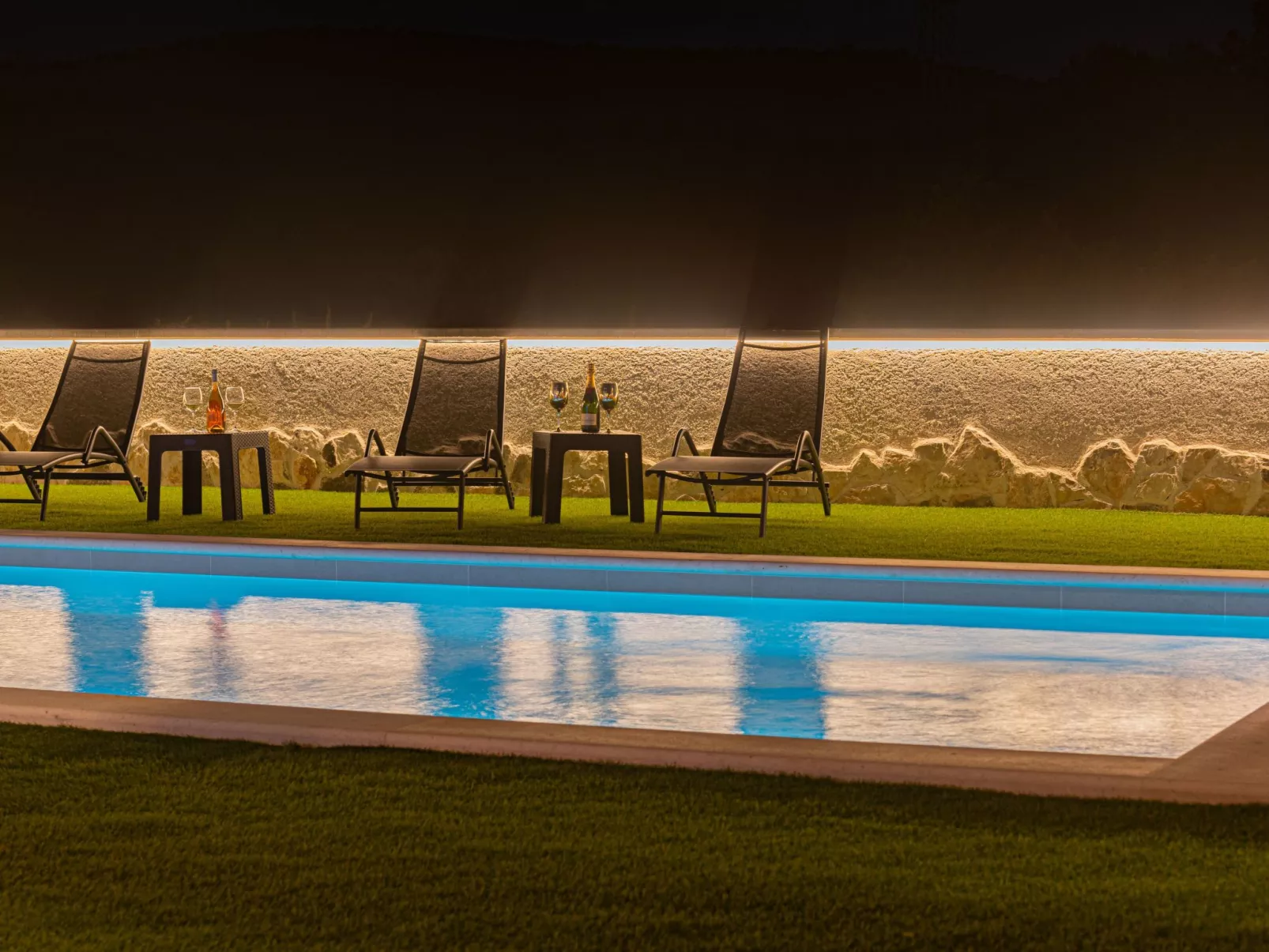 Villa Casa Del Sol-Outside