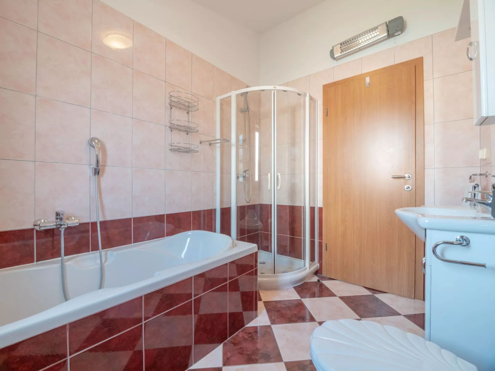 "Arijana1" mit privater Terrasse-Drinnen