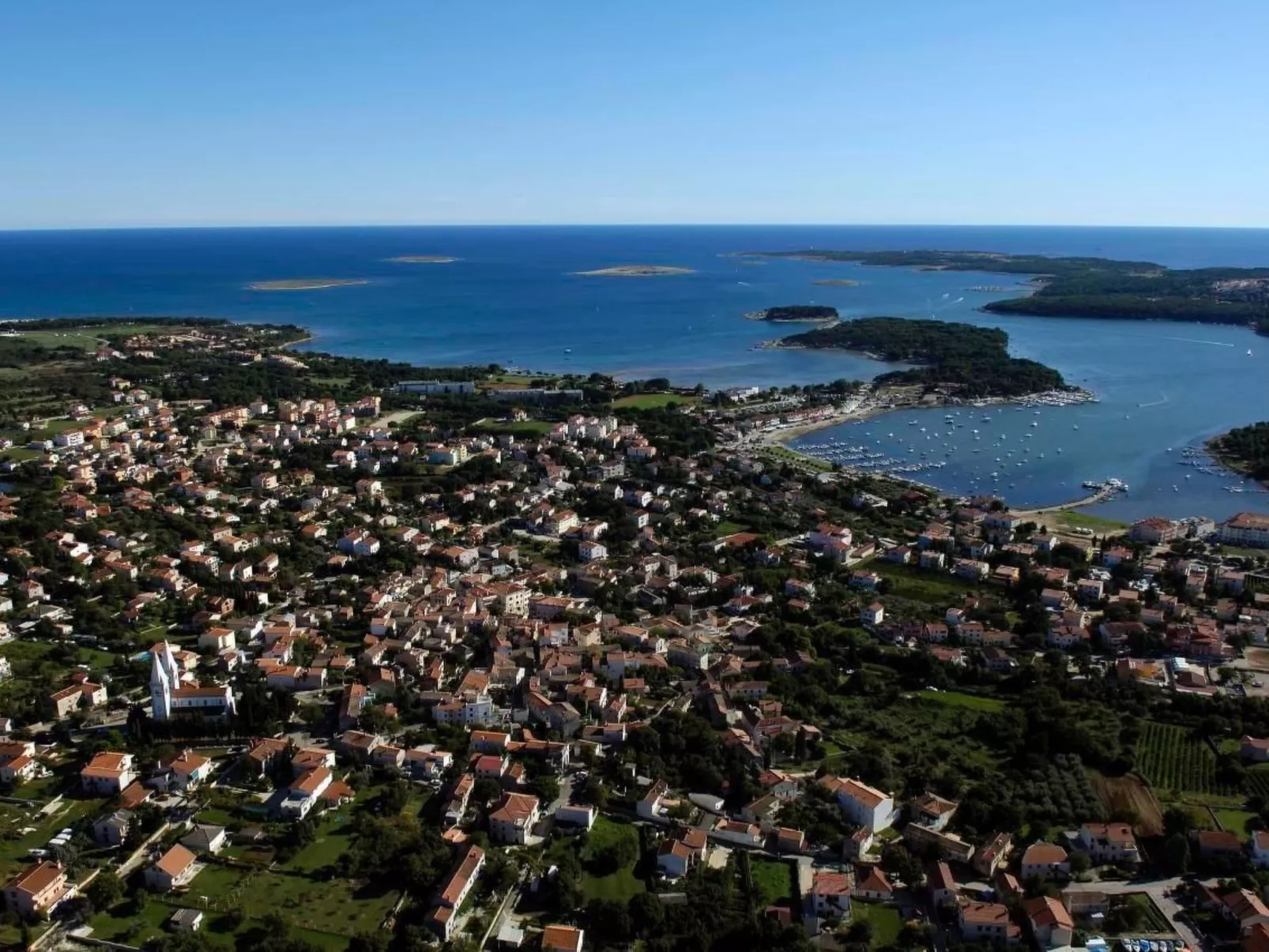 In Medulin mit Privatparkplatz-Outside