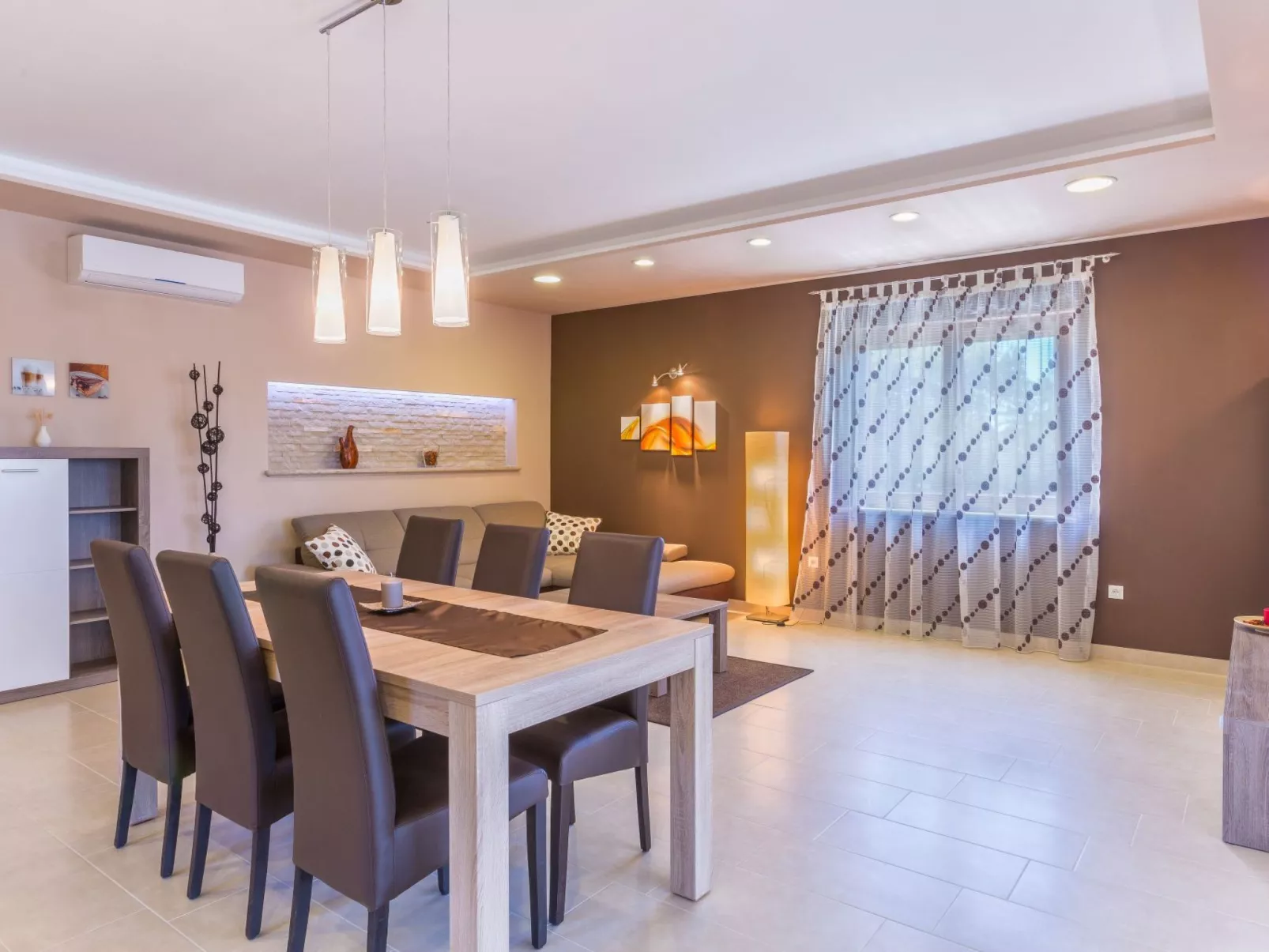 Villa "Tara" mit privatem Pool-Dedans