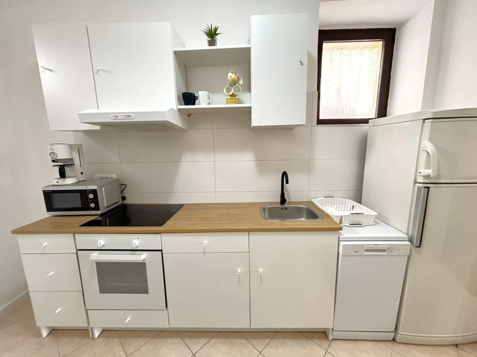 Schönes Appartement mit Terrasse-Inside