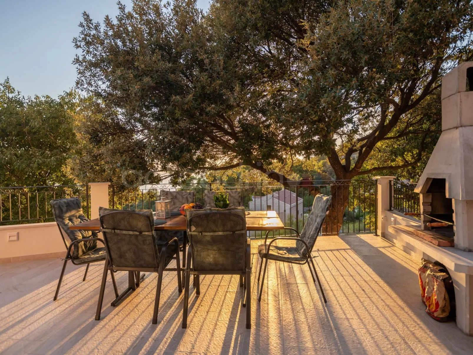 ★ Modern Villa Gabrielle★ Private Pool ★ Luxury-Outside