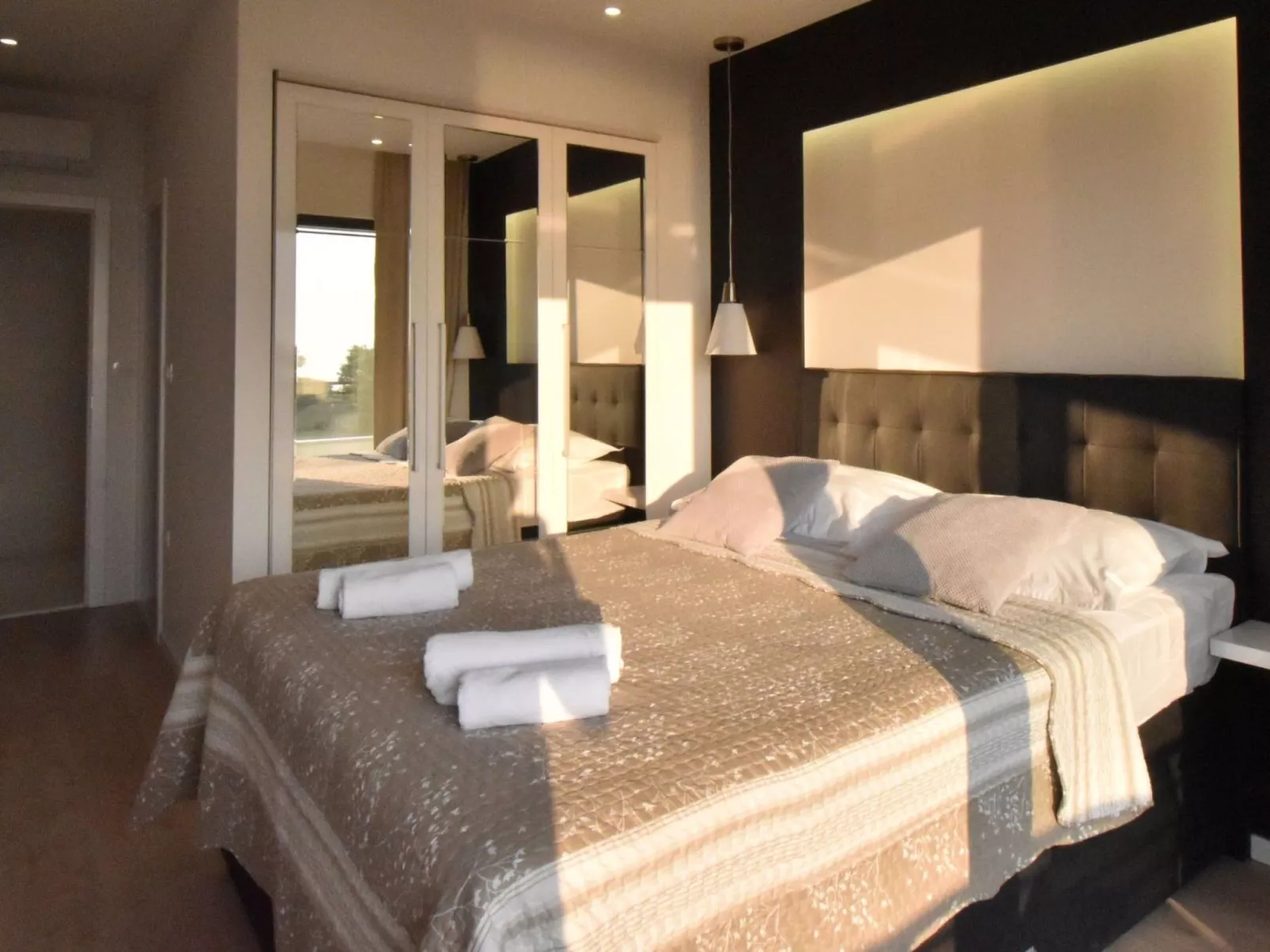 Villa Zoran-Image-tags.info