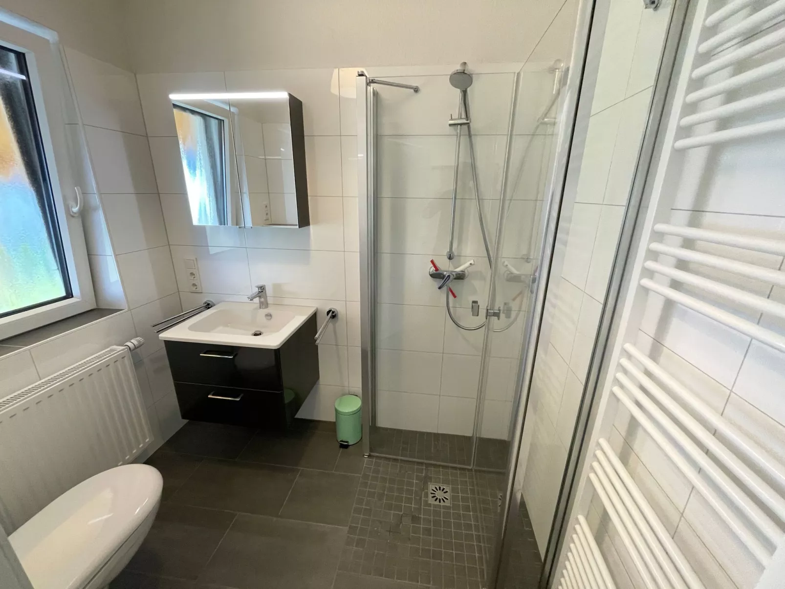 G11 Eingezäuntes Neubau-Haus in Eckwarderhörne-Drinnen