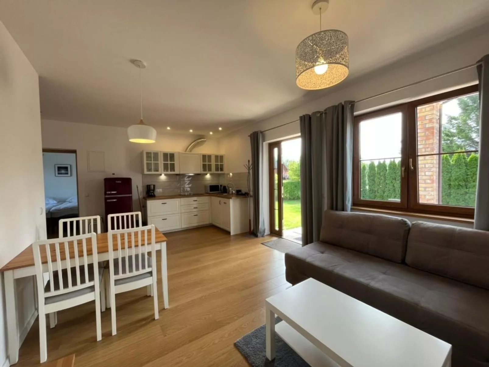 Komfortable Wohnung mit Garten, in der Nähe des Meeres