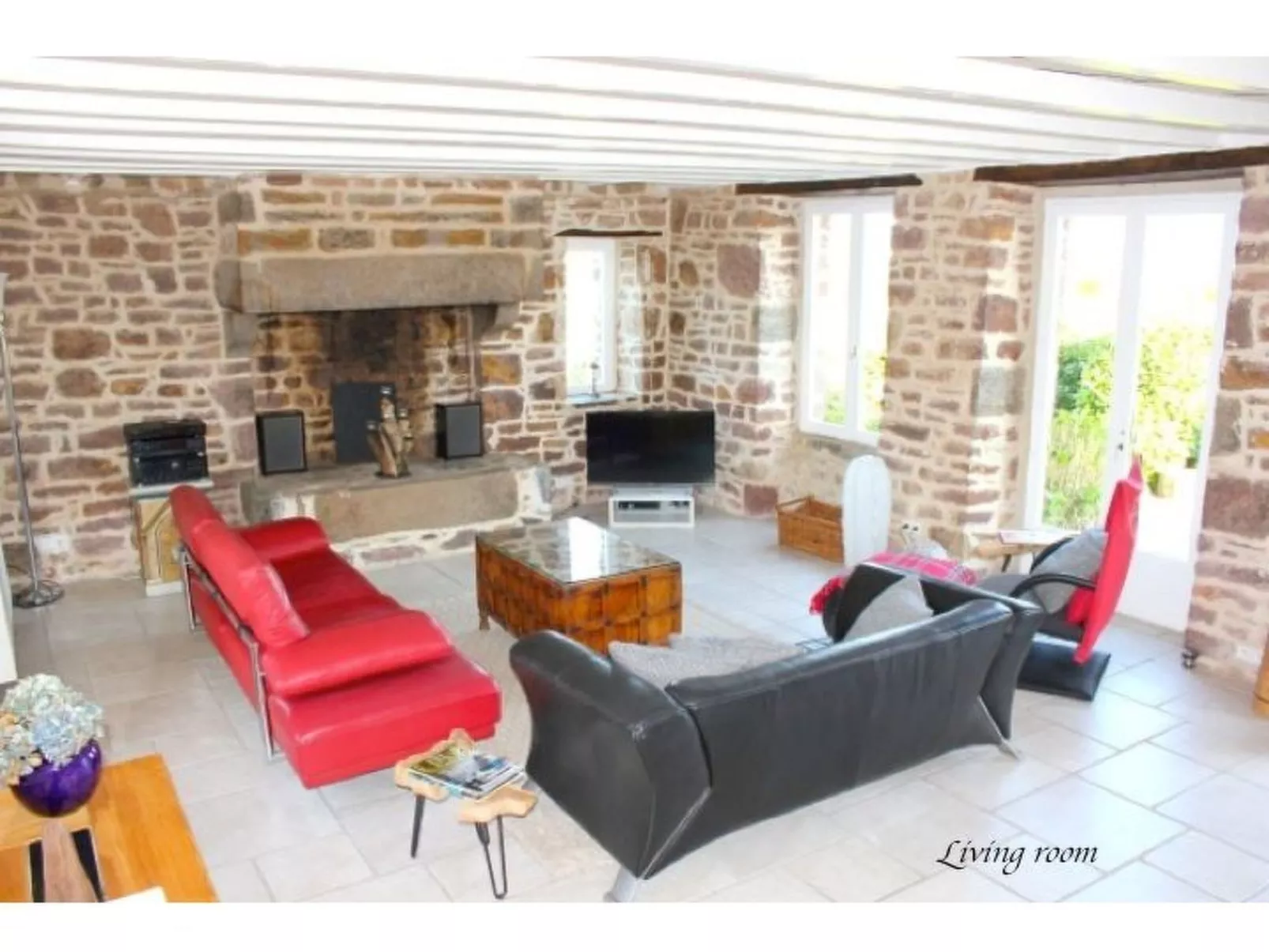 In Sourdeval Les Bois mit Garten-Inside