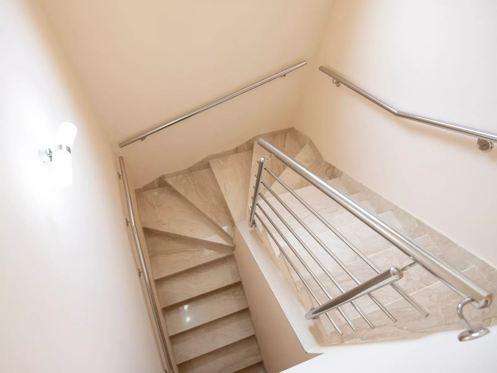 Villa "Mile" mit beheiztem Pool, Grill und Terrasse-Inside