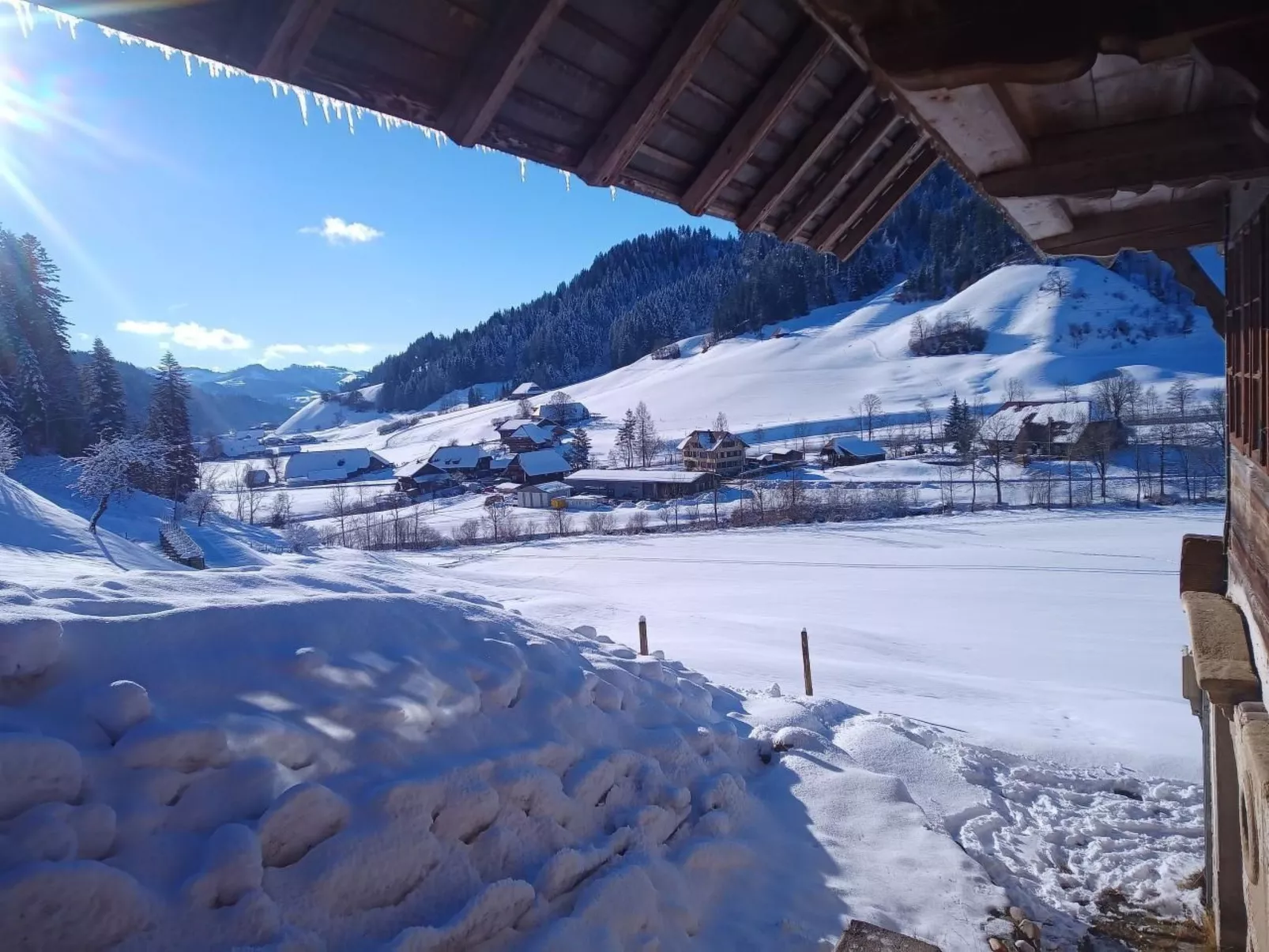 Antikes Ferienhaus-Dehors