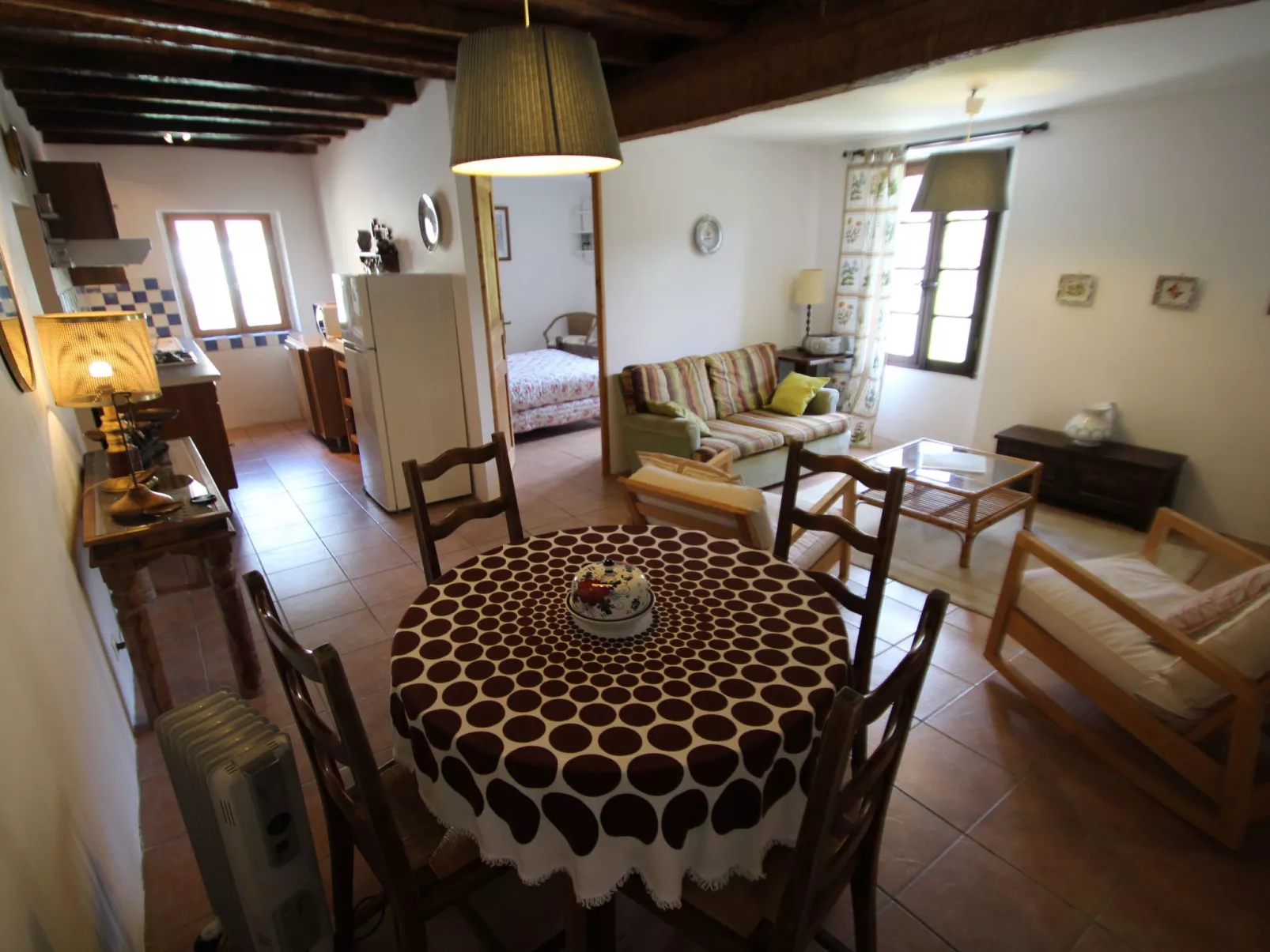 "Le Grenier" mit Pool-Drinnen