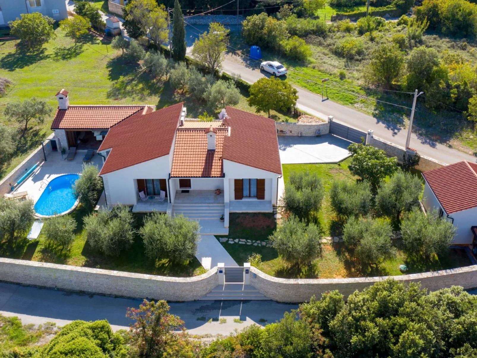 In Kavran mit Privatem Pool-Outside