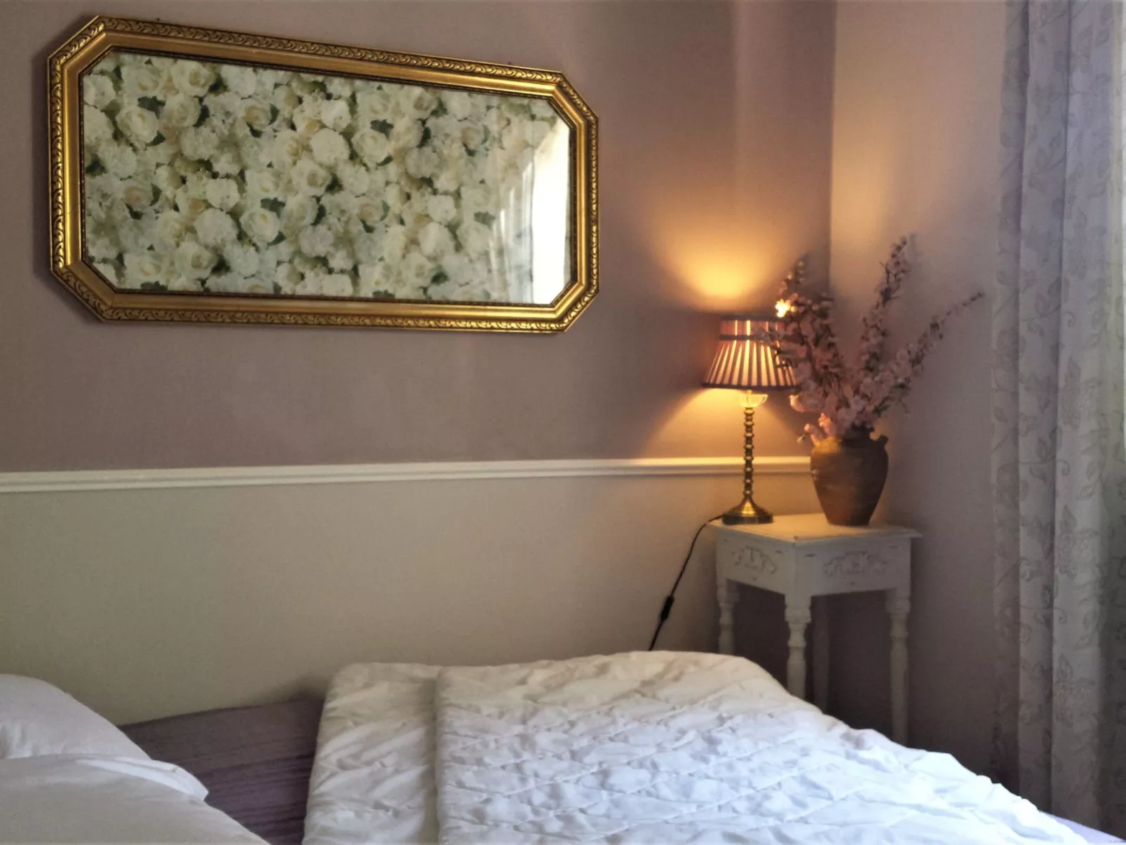 Mit Garten, Grill und Terrasse-Drinnen