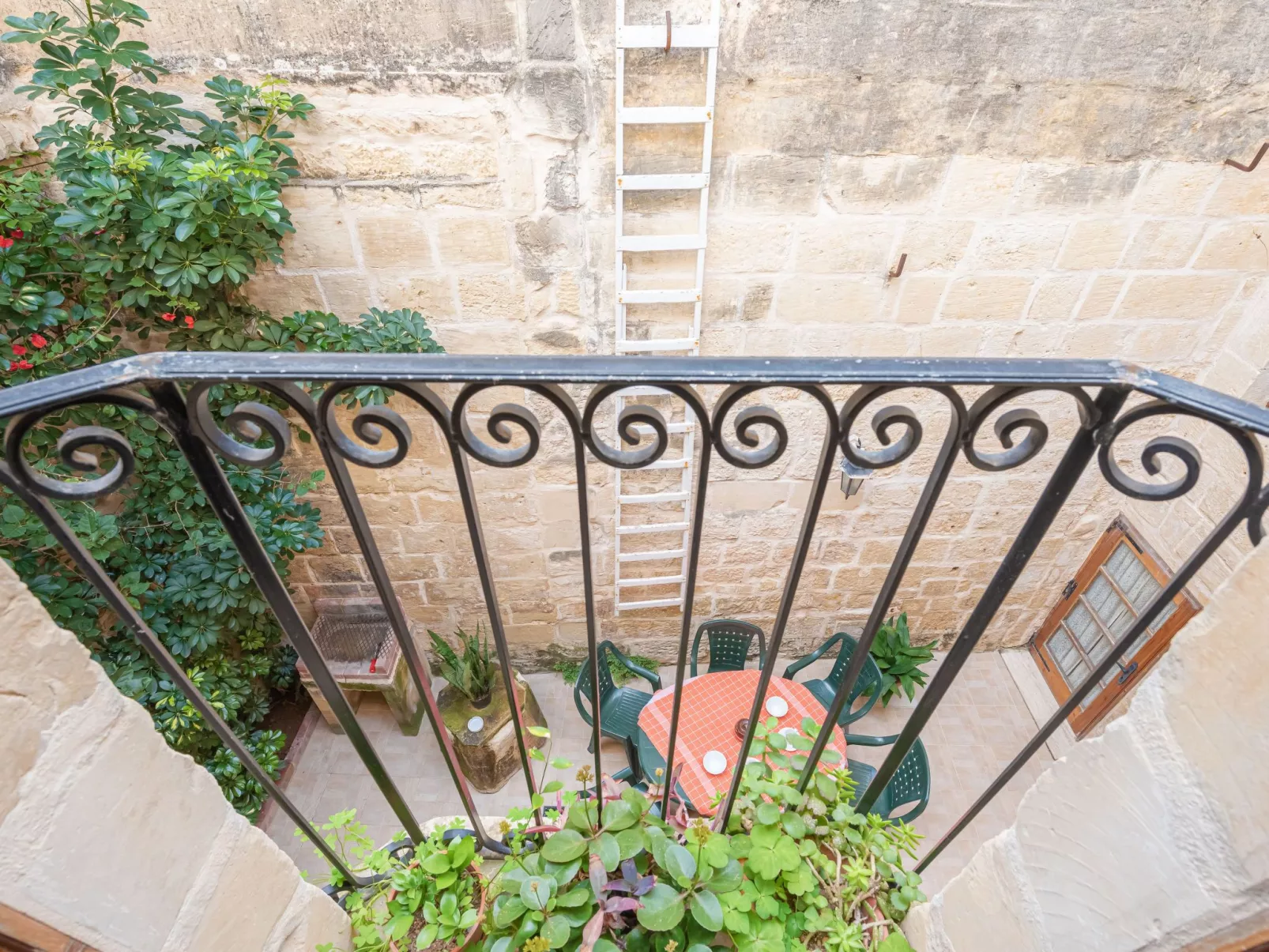 "Casa Melita" in der Nähe des mittelalterlichen Mdina-Outside