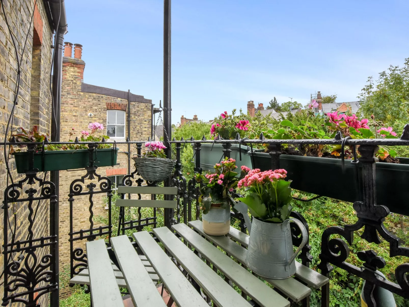 Charmante Wohnung mit Balkon-Image-tags.info