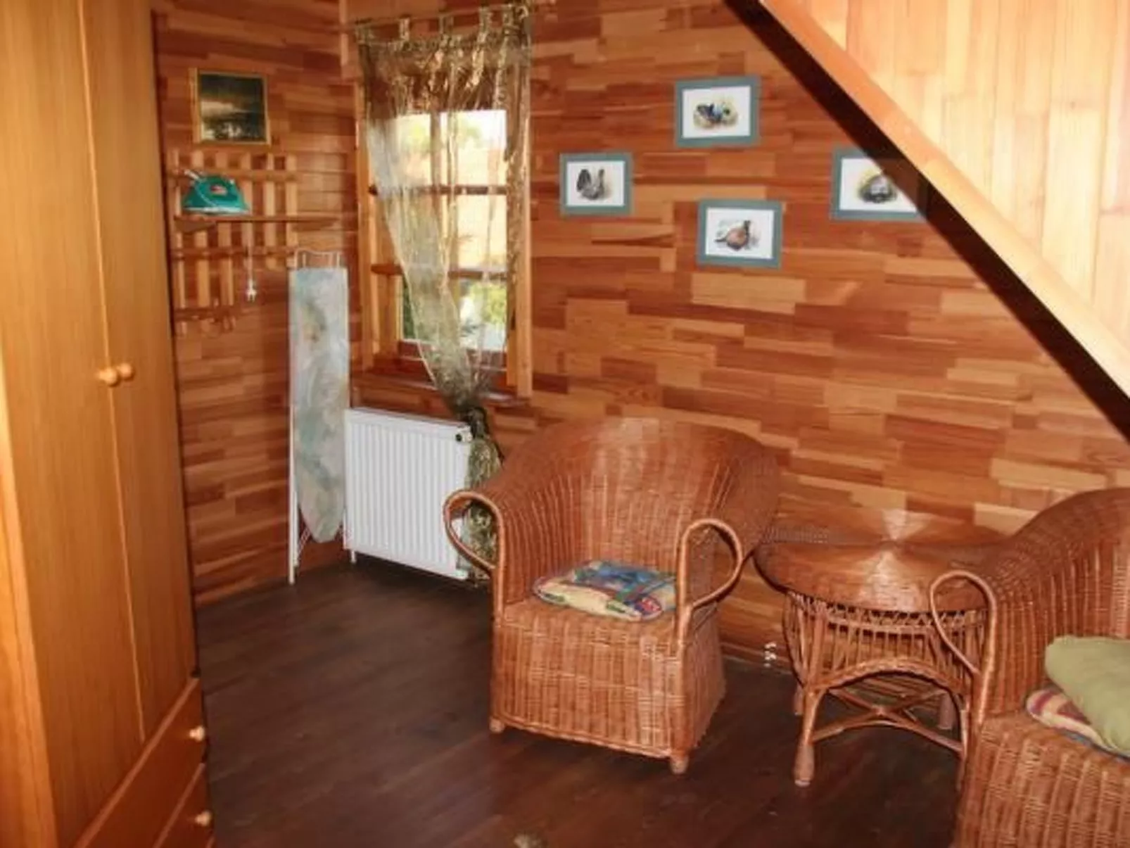 Ferienvilla mit Blick auf das Wasser-Dedans