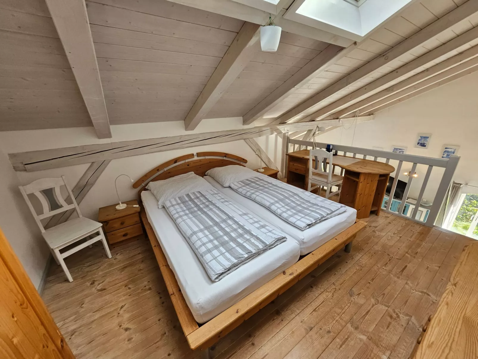 Gutshof-Ambiente 5-Drinnen