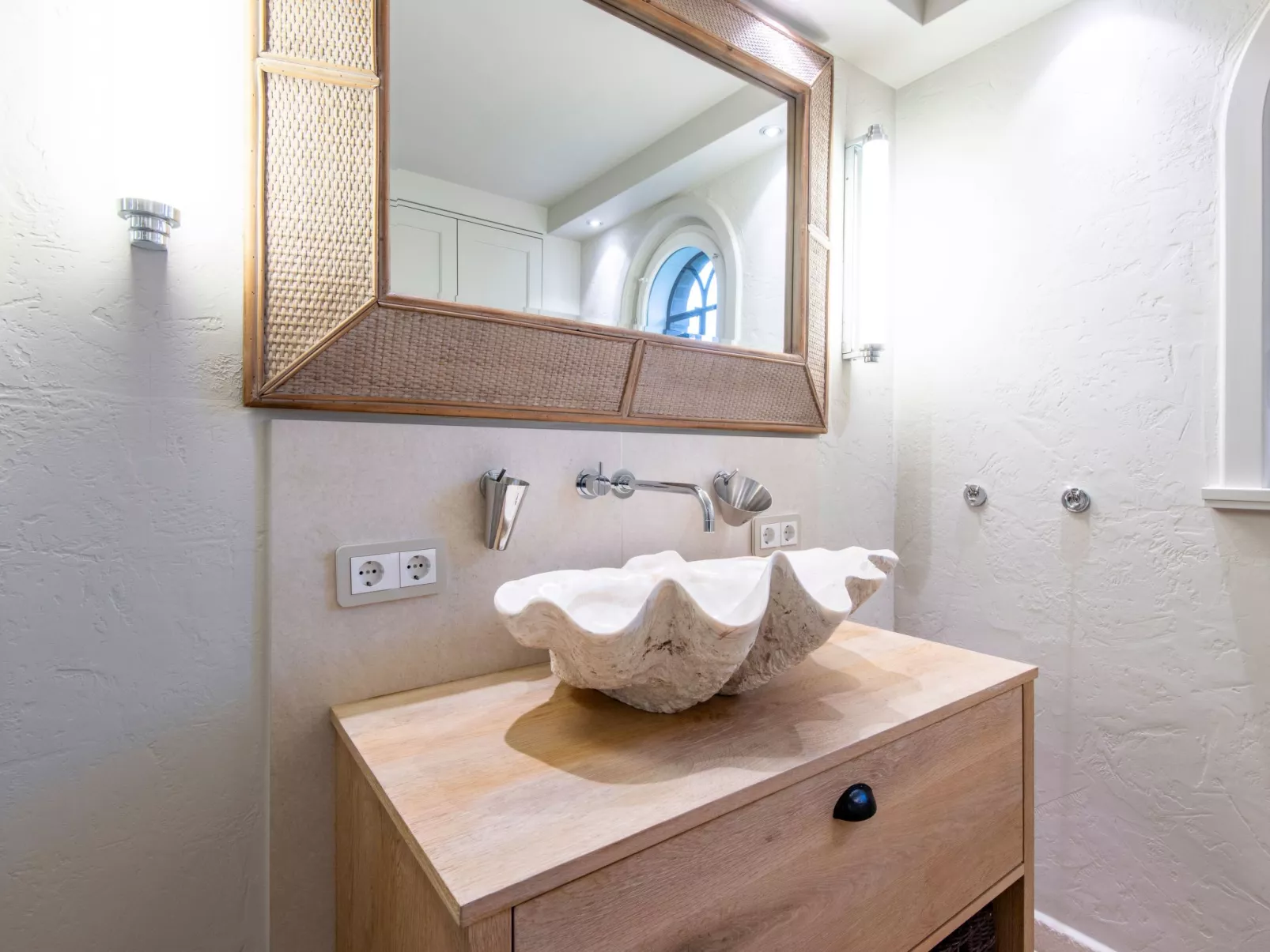 In Großmorsum mit Terrasse und Grill-Dedans